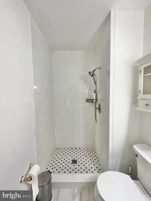 HUNTERS WOODS - Residential Lease