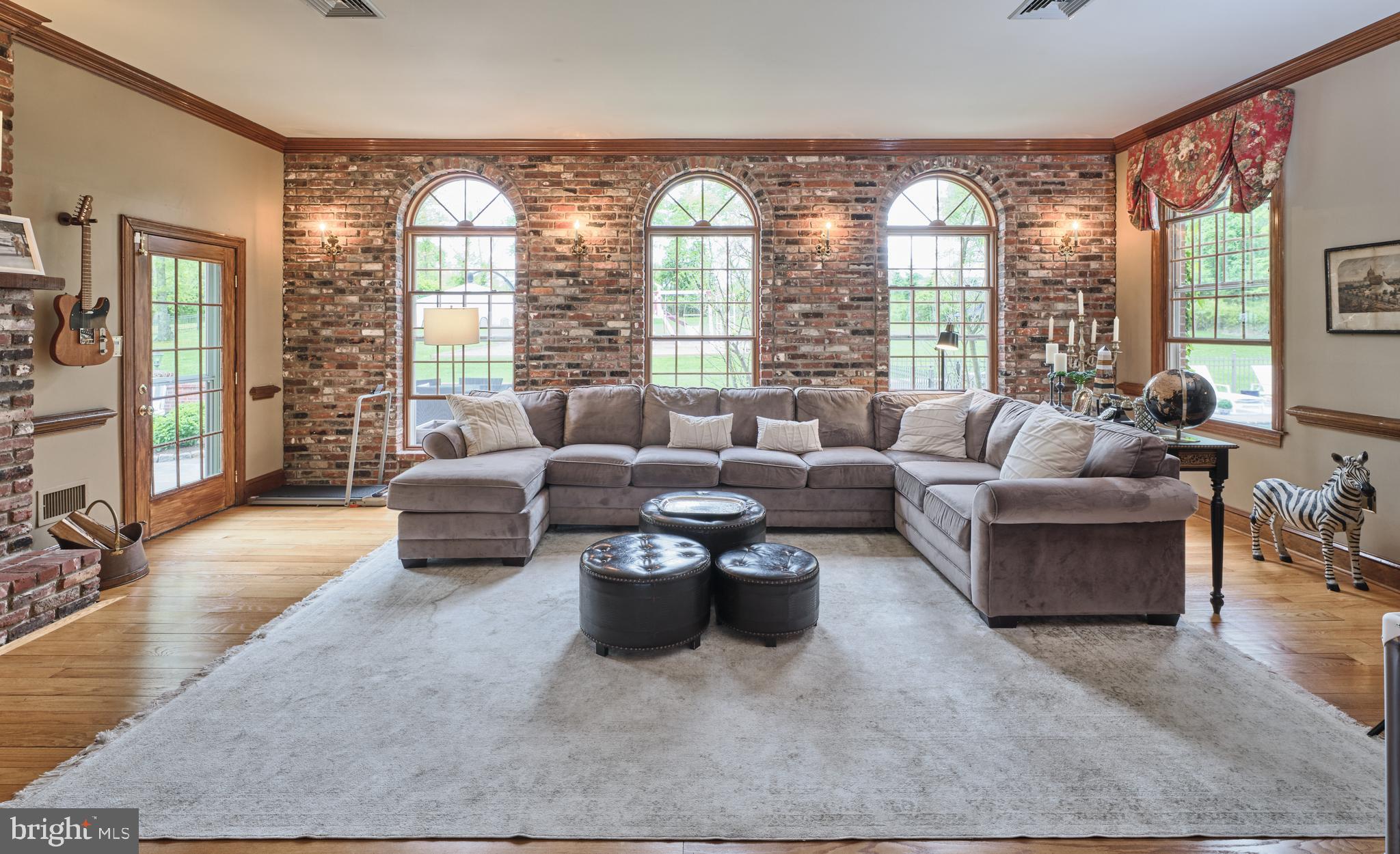 WOODLAND ACRES - Residential