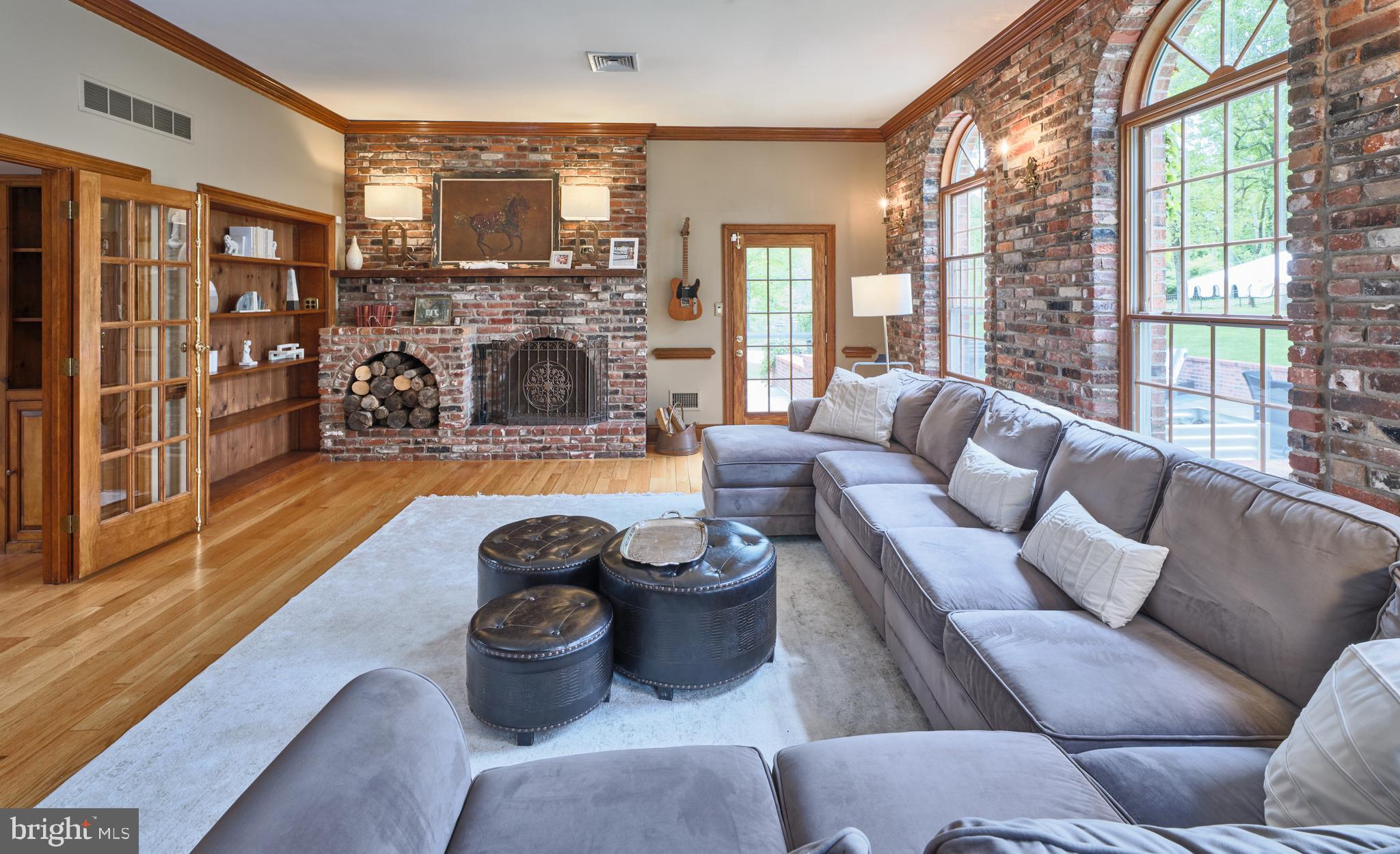 WOODLAND ACRES - Residential