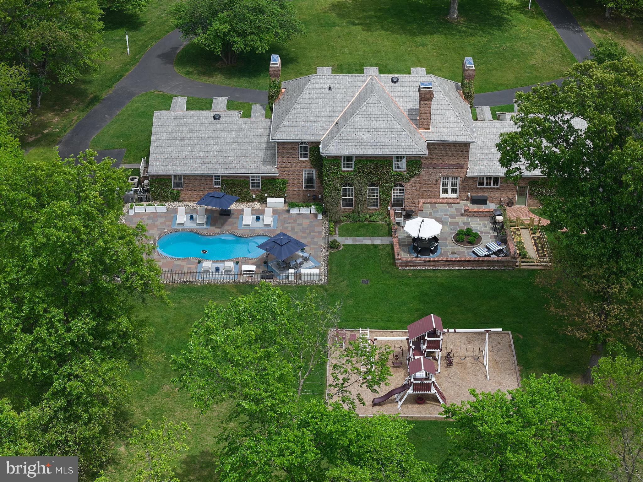 WOODLAND ACRES - Residential