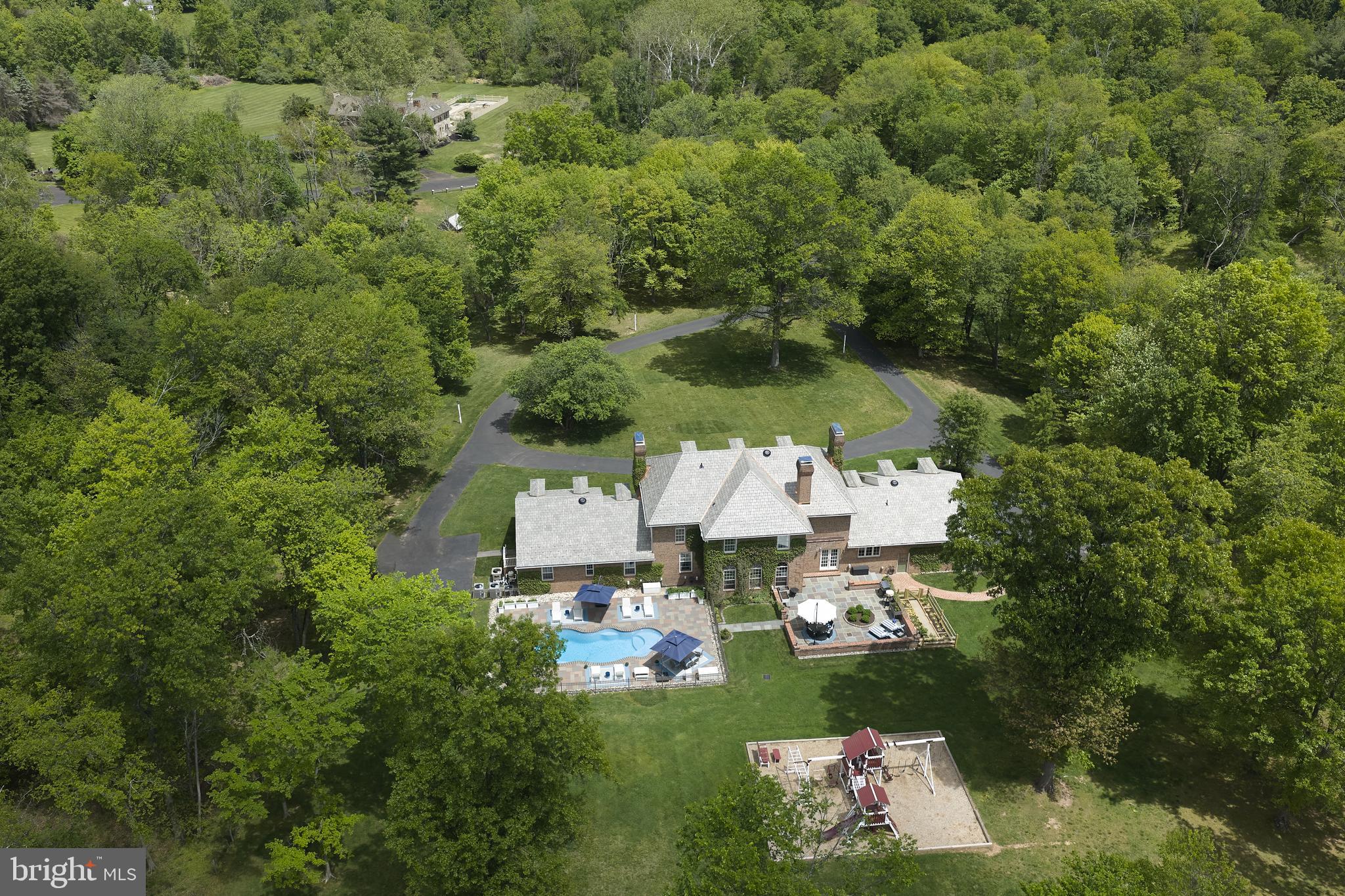 WOODLAND ACRES - Residential