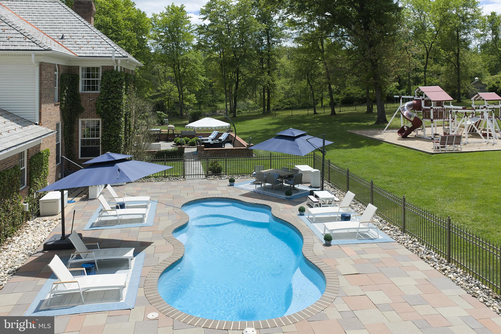 WOODLAND ACRES - Residential