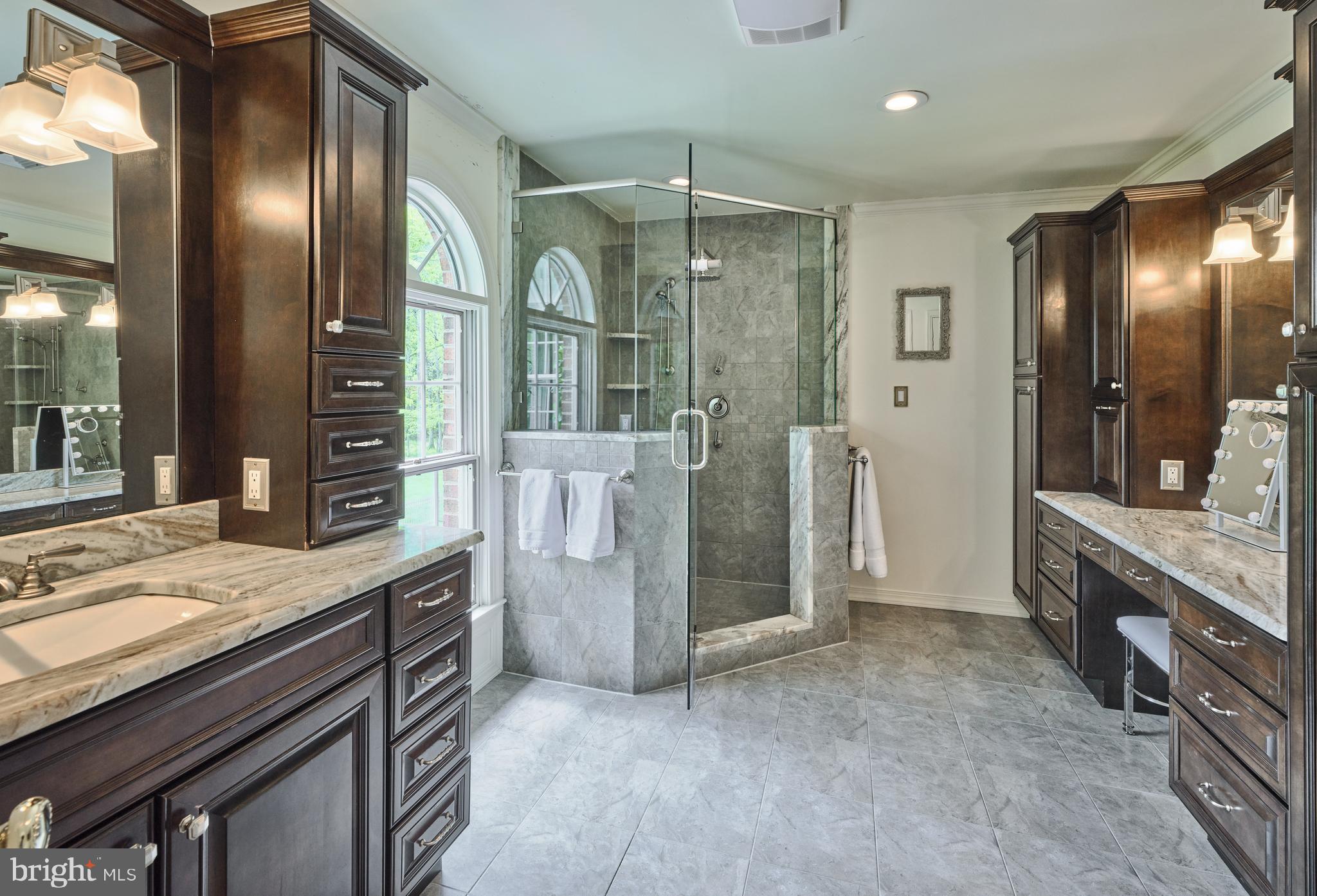 WOODLAND ACRES - Residential