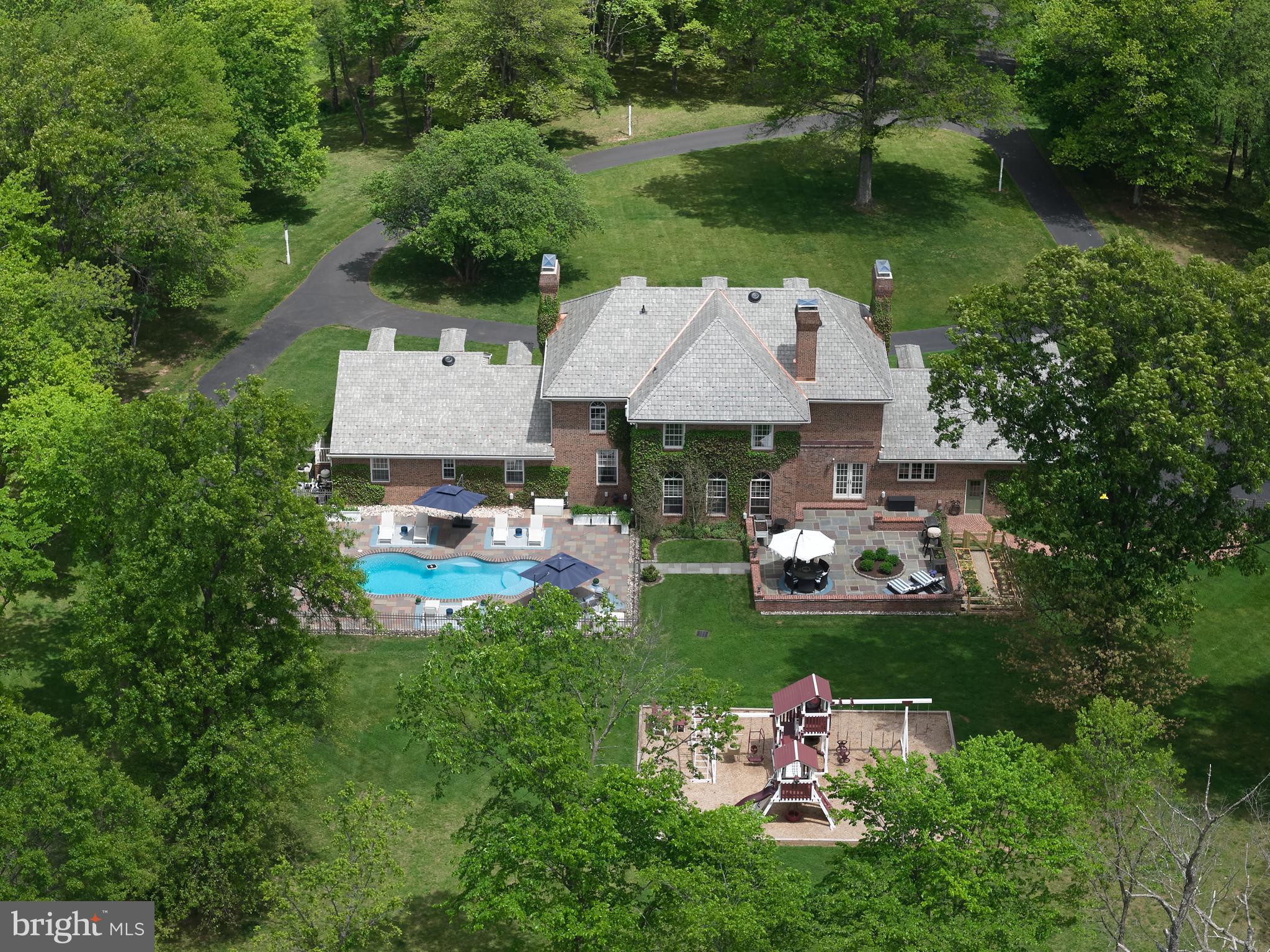 WOODLAND ACRES - Residential