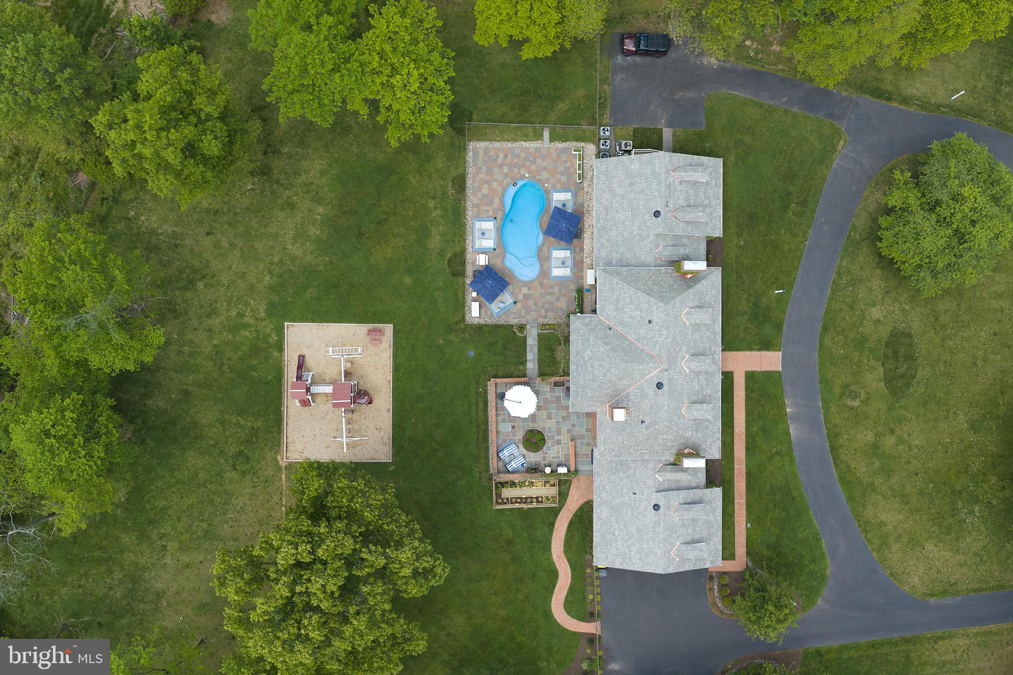 WOODLAND ACRES - Residential