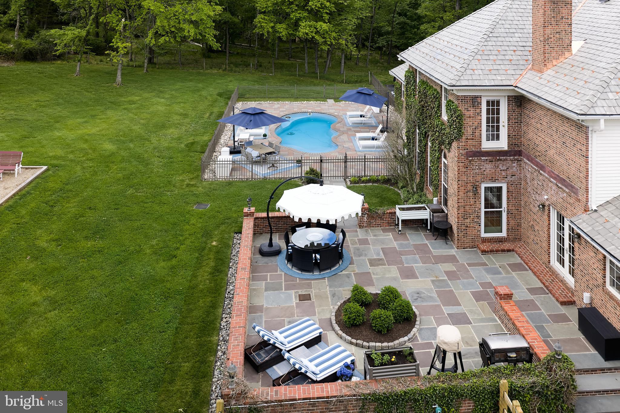 WOODLAND ACRES - Residential