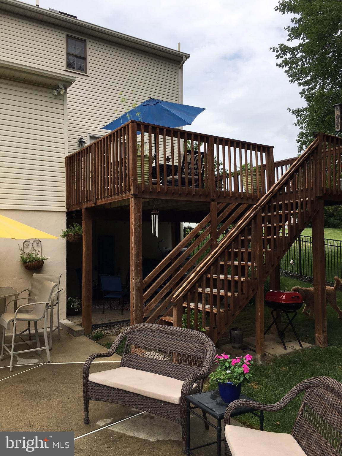KINGS POINTE - Residential