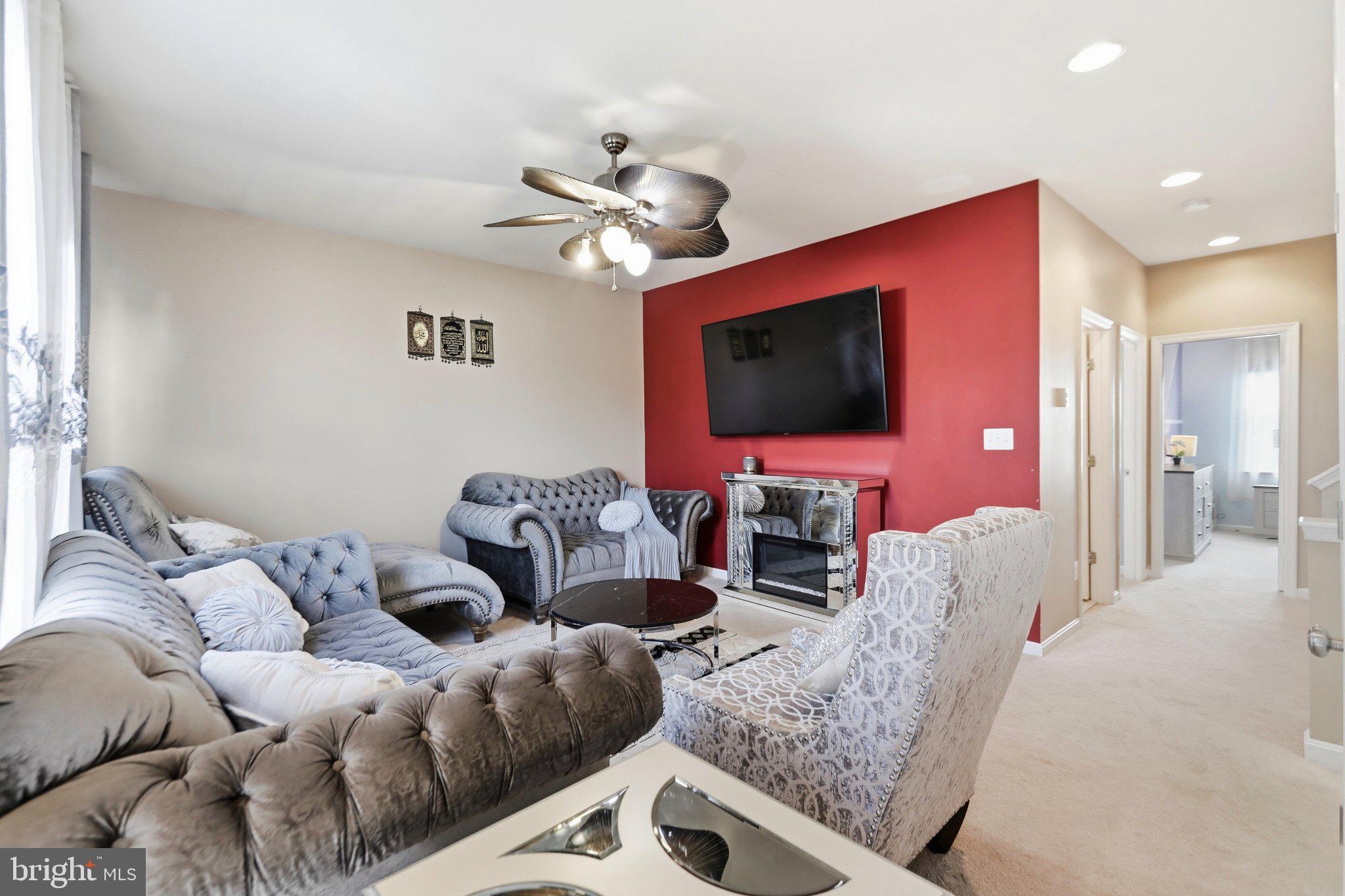 9224 ALVYN LAKE CIRCLE