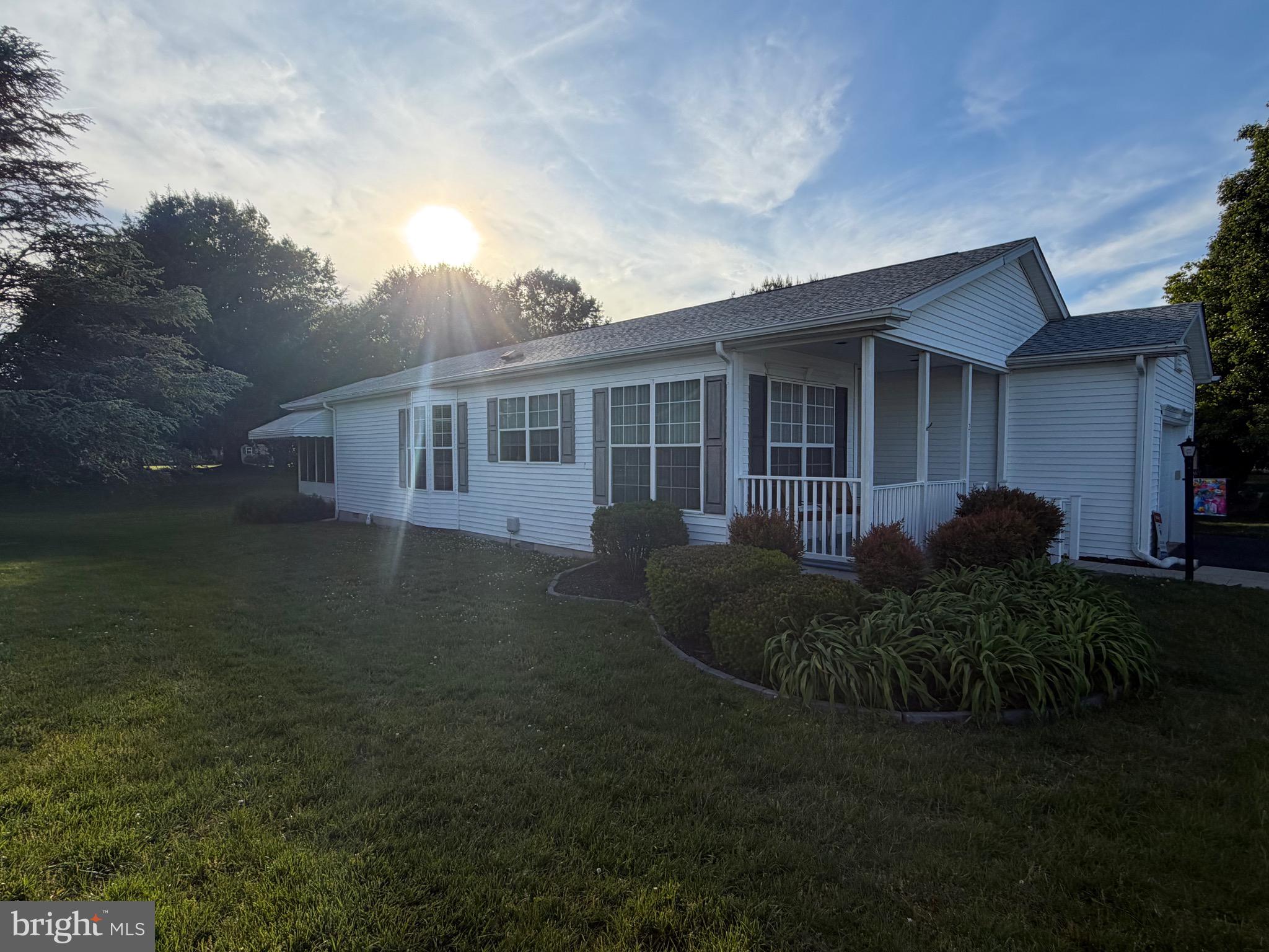 21 WHITBY LANE 195