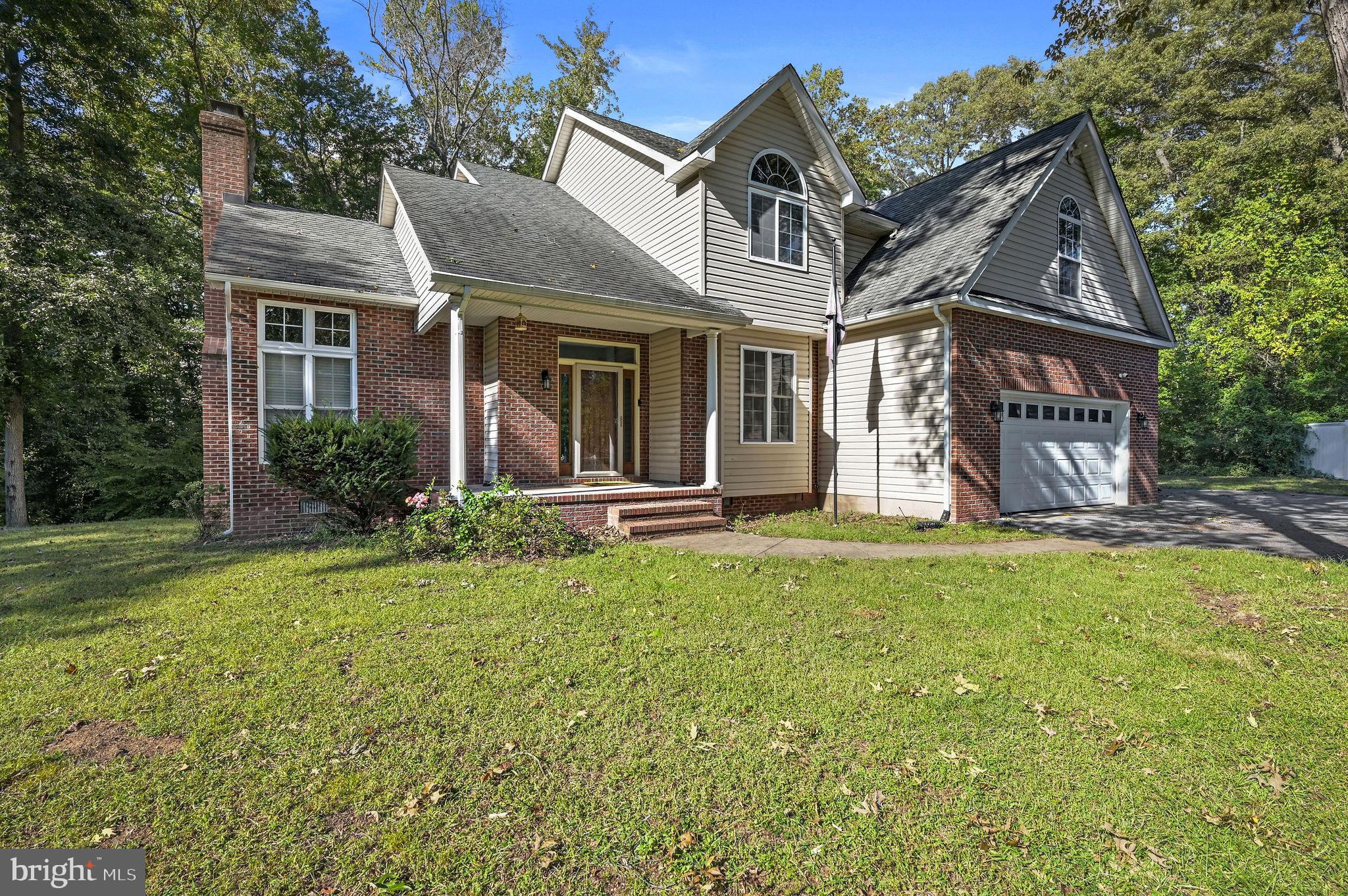 32 RIDGEWAY CIRCLE