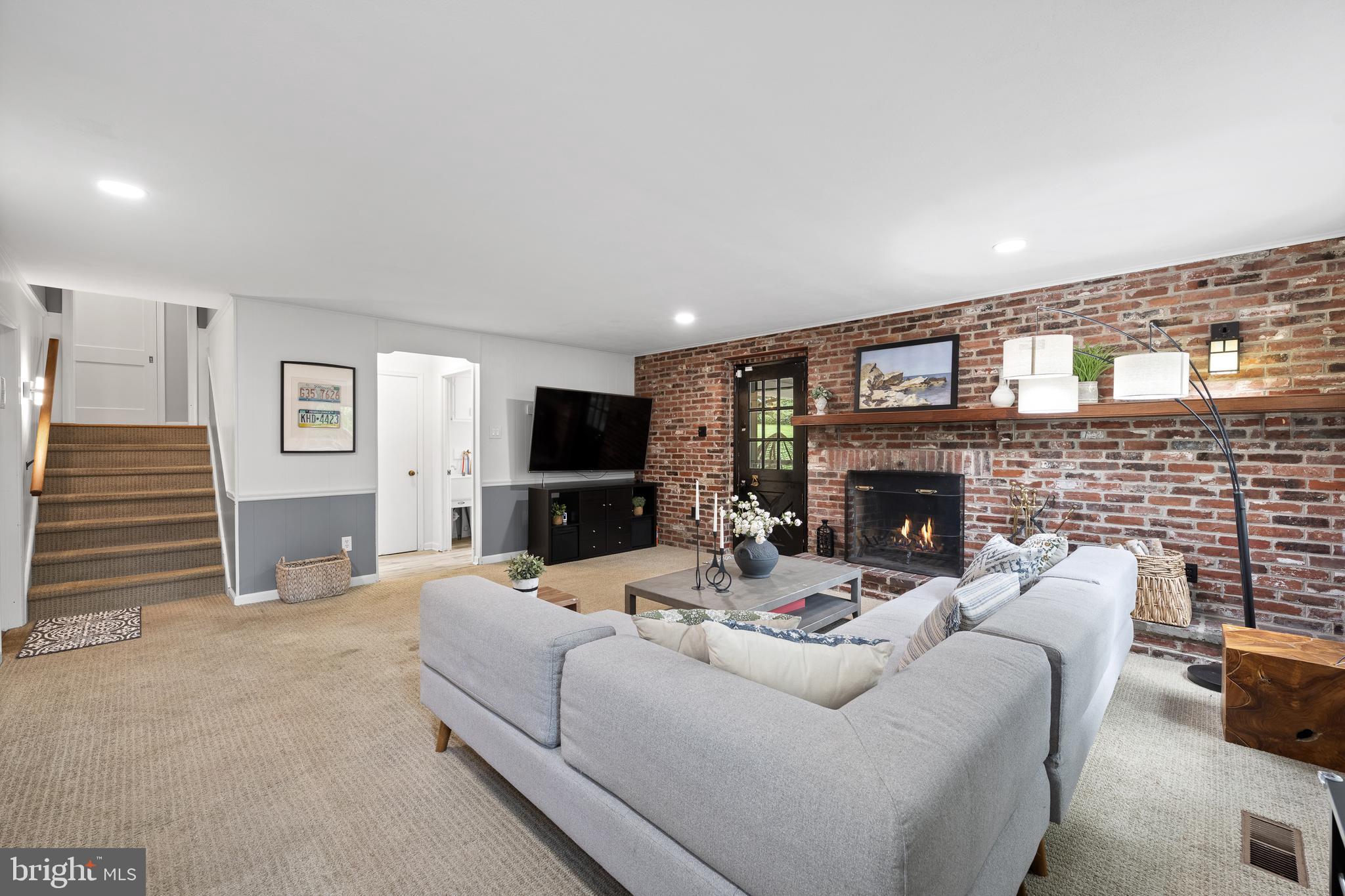 GLENHARDIE - Residential