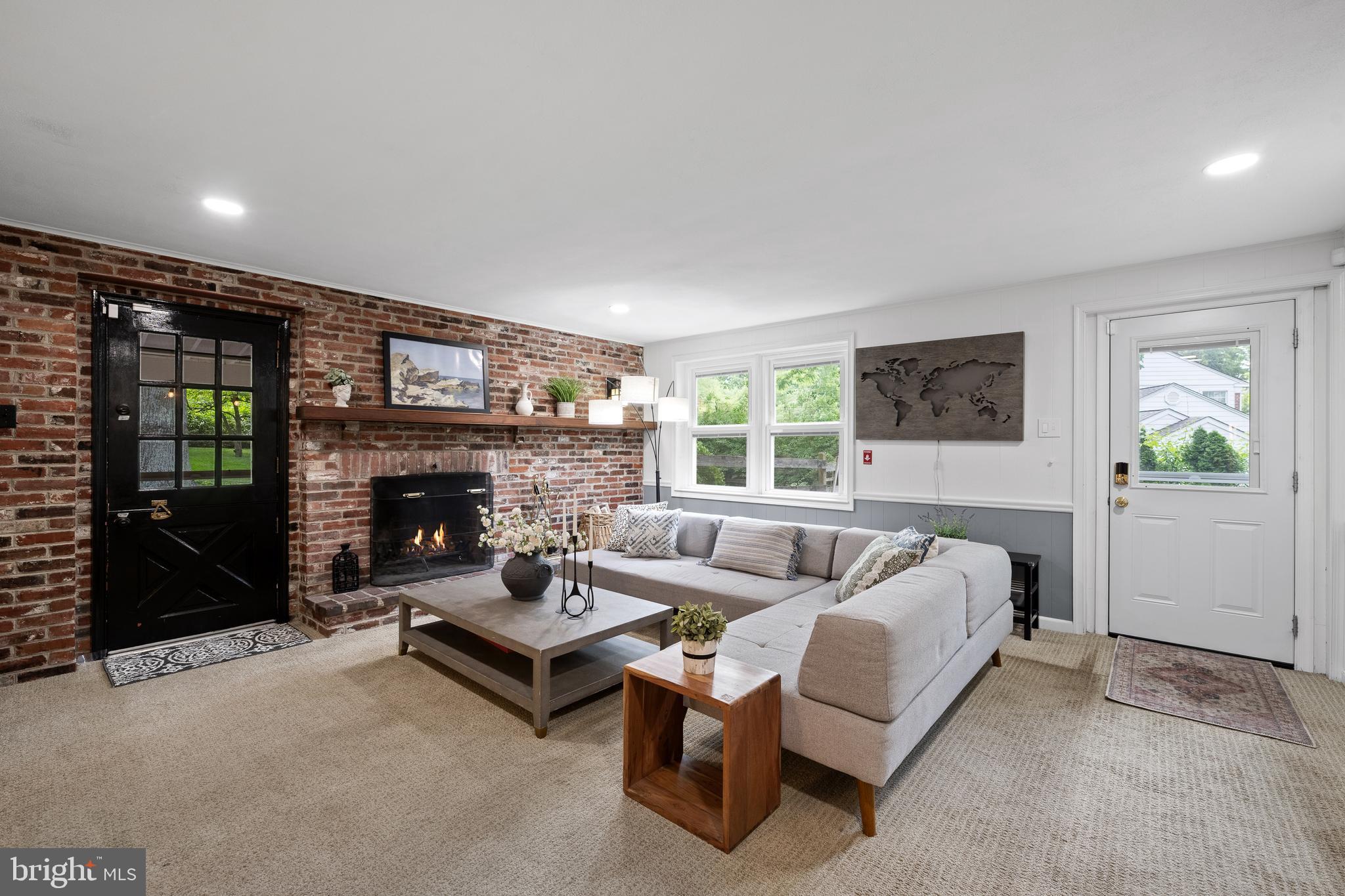 GLENHARDIE - Residential