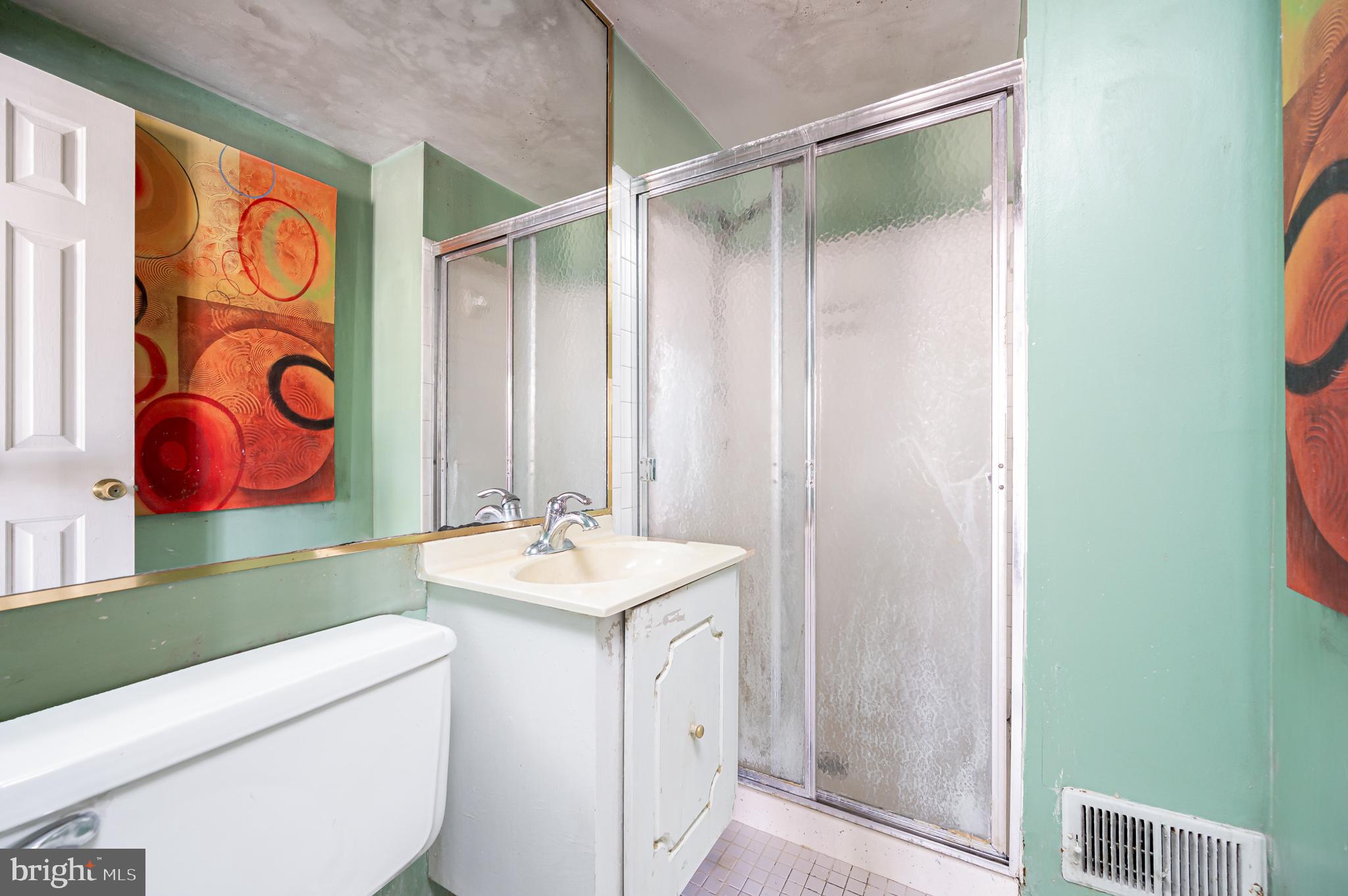 LONG REACH - Residential