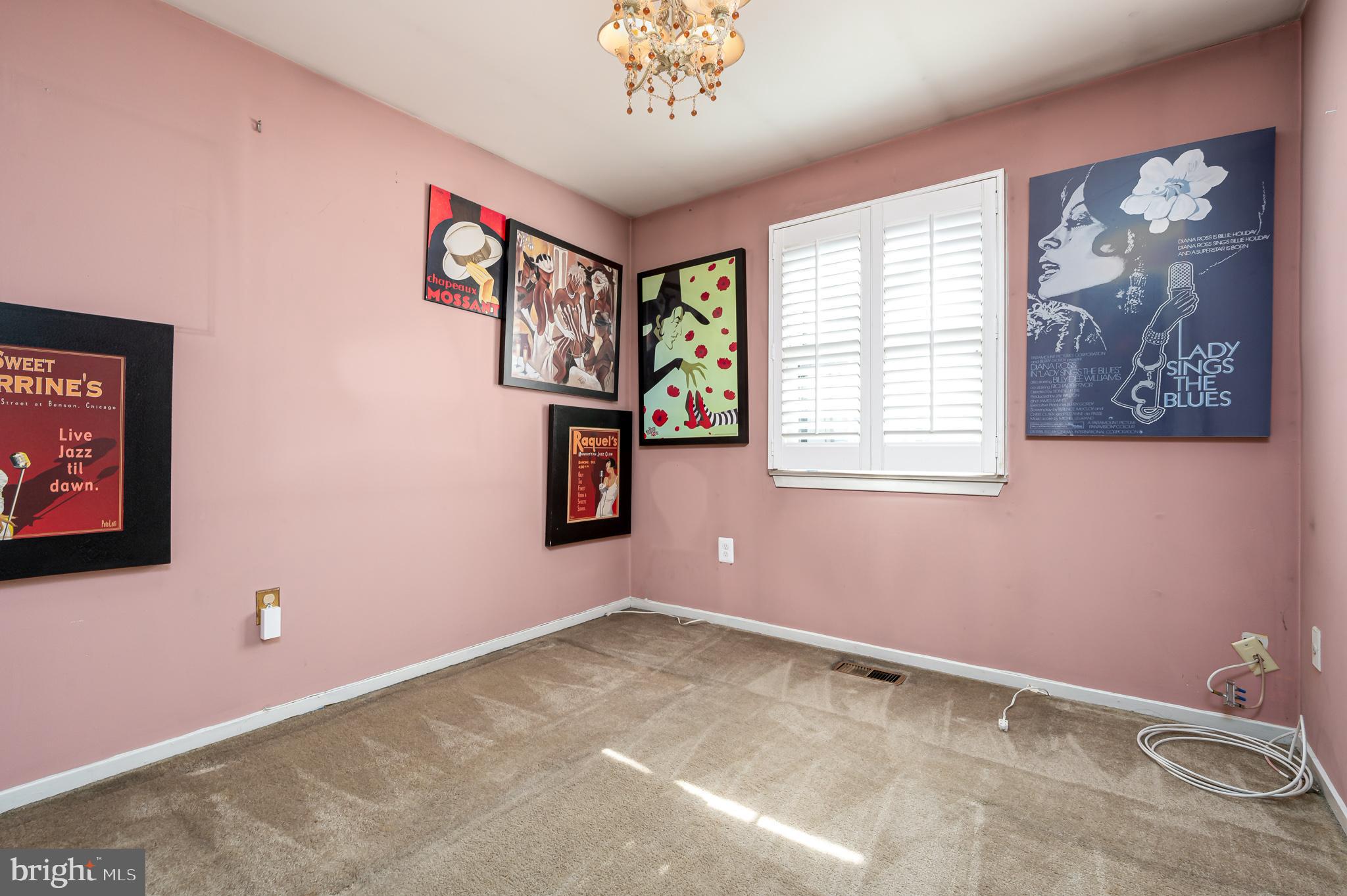 LONG REACH - Residential