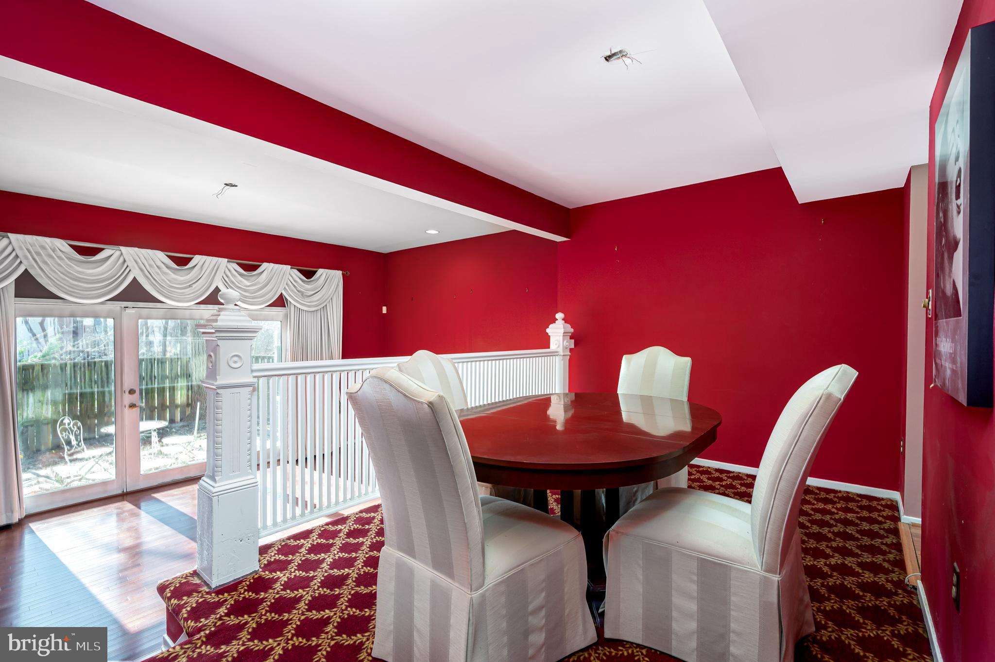 LONG REACH - Residential