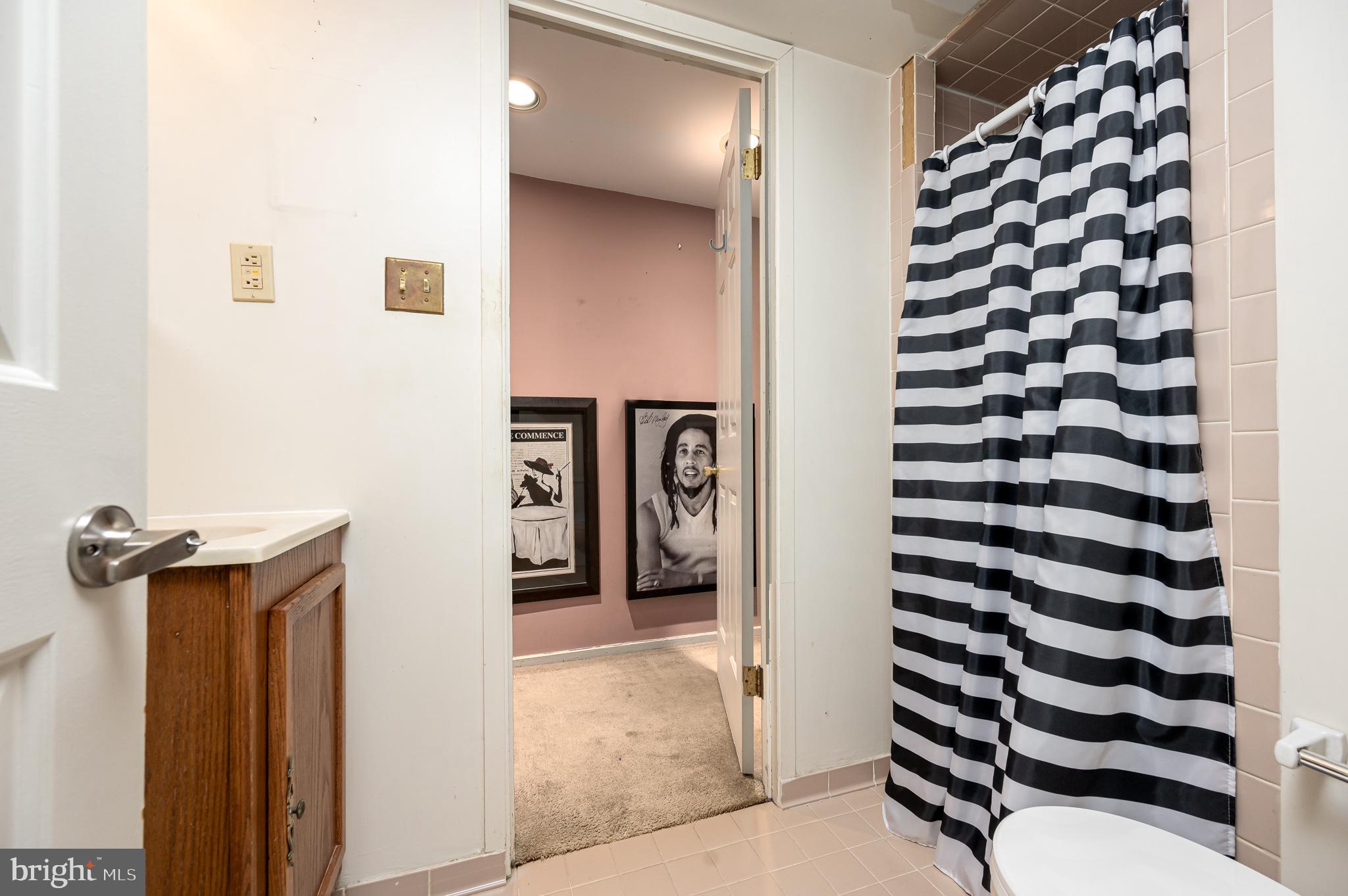 LONG REACH - Residential