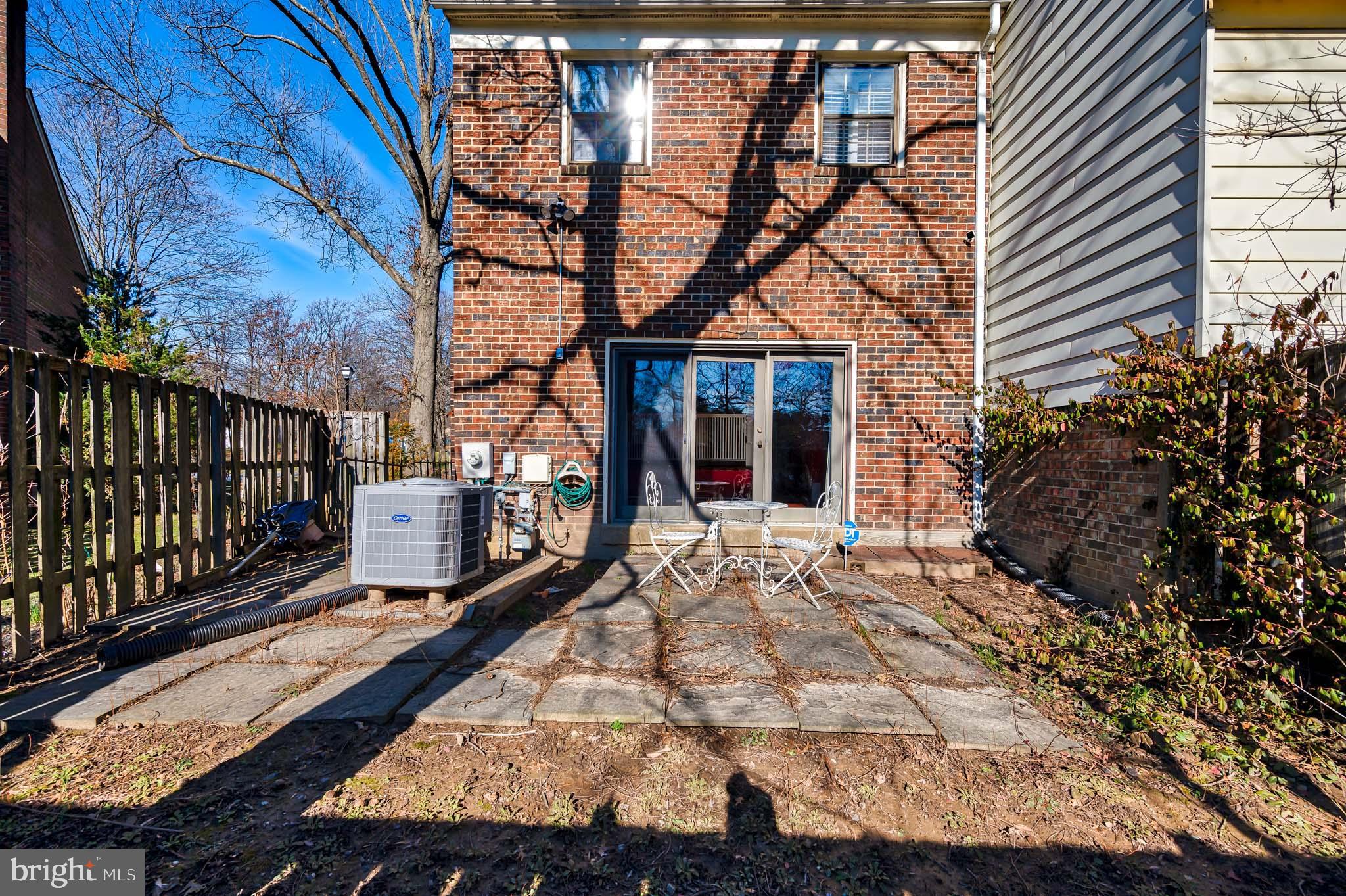 LONG REACH - Residential