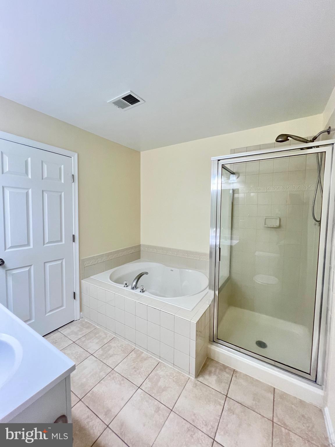 MEADOWS OF CULPEPER - Residential Lease