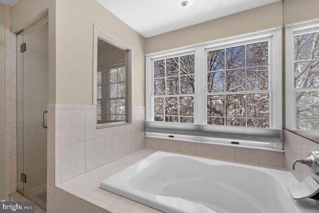 RIVA TRACE - Residential Lease