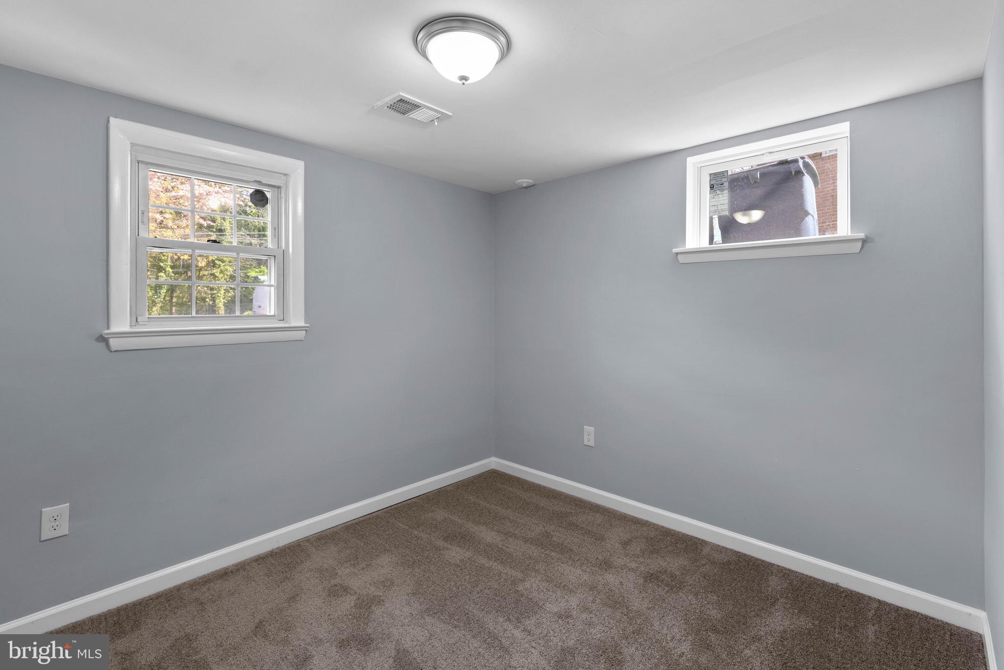 FORT WASHINGTON FOREST - Residential