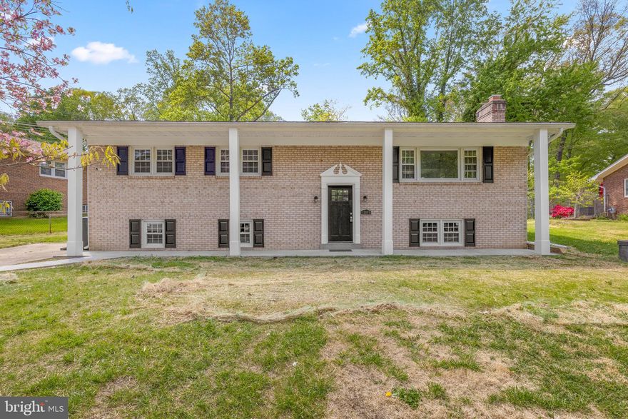 Last buyer’s contract was contingent on their home sale.  Their buyer walked at the last moment causing our buyer to do the same. Gorgeous must-see renovation. Grab your clients and get them here fast. Property will go quickly! Open layout on the main level, Kitchen features 42 inch cabinets, walk in pantry and convenient access to patio for easy outdoor entertaining. Renovated bathrooms. Large covered front porch for enjoying summer evenings.