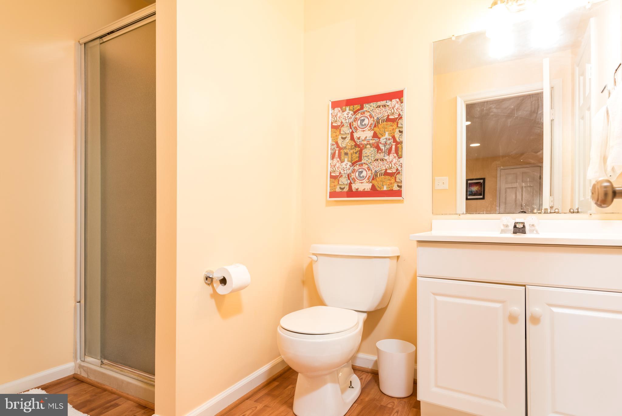 COUNTRY CLUB MANOR - Residential