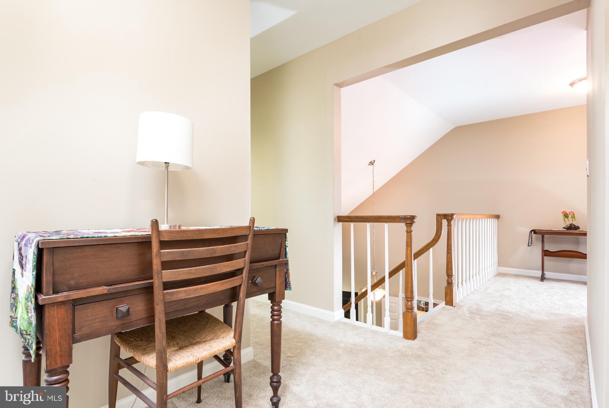 COUNTRY CLUB MANOR - Residential