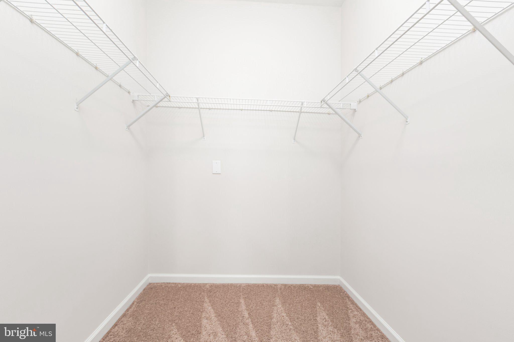 LEE'S HILL - Residential