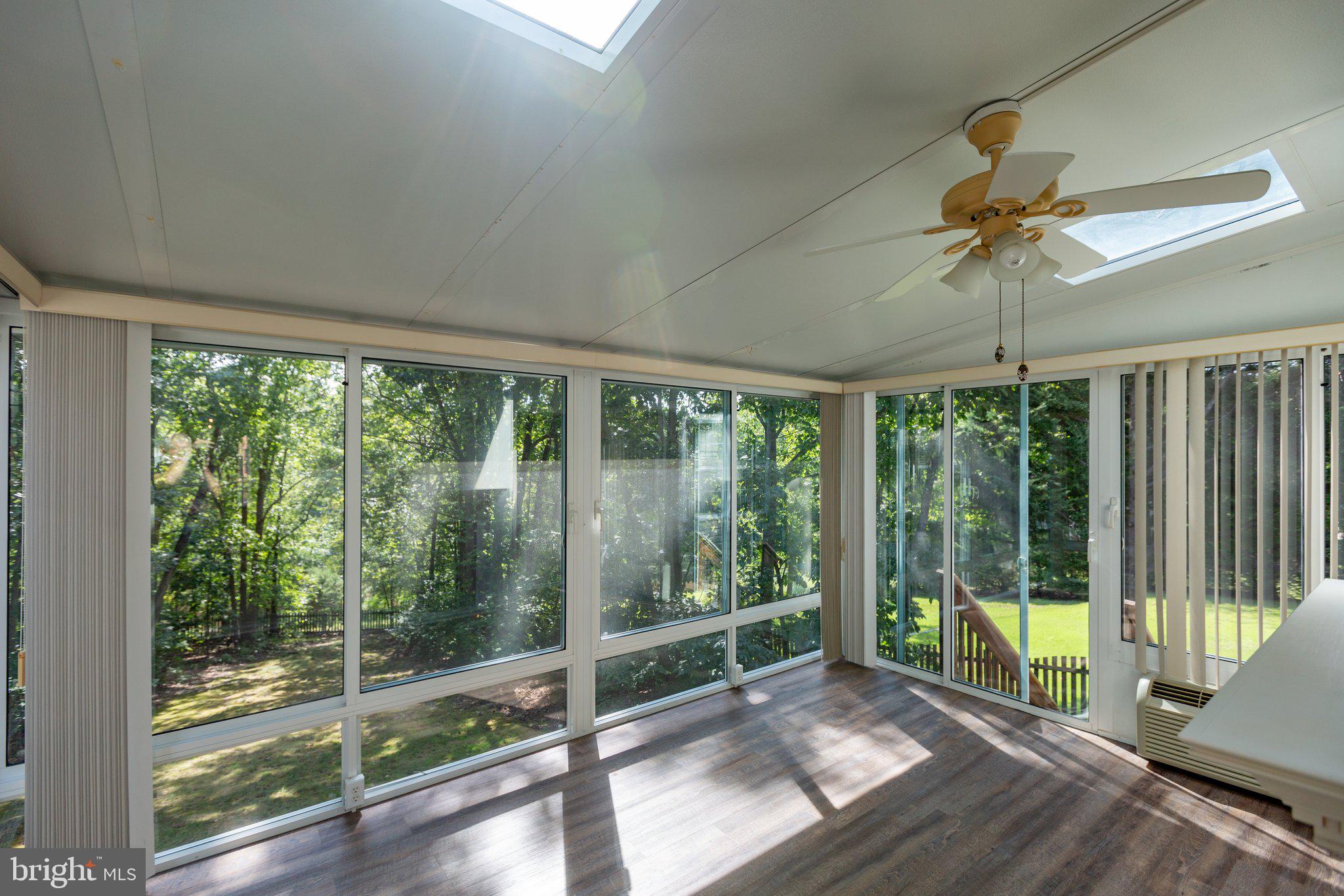 LEE'S HILL - Residential