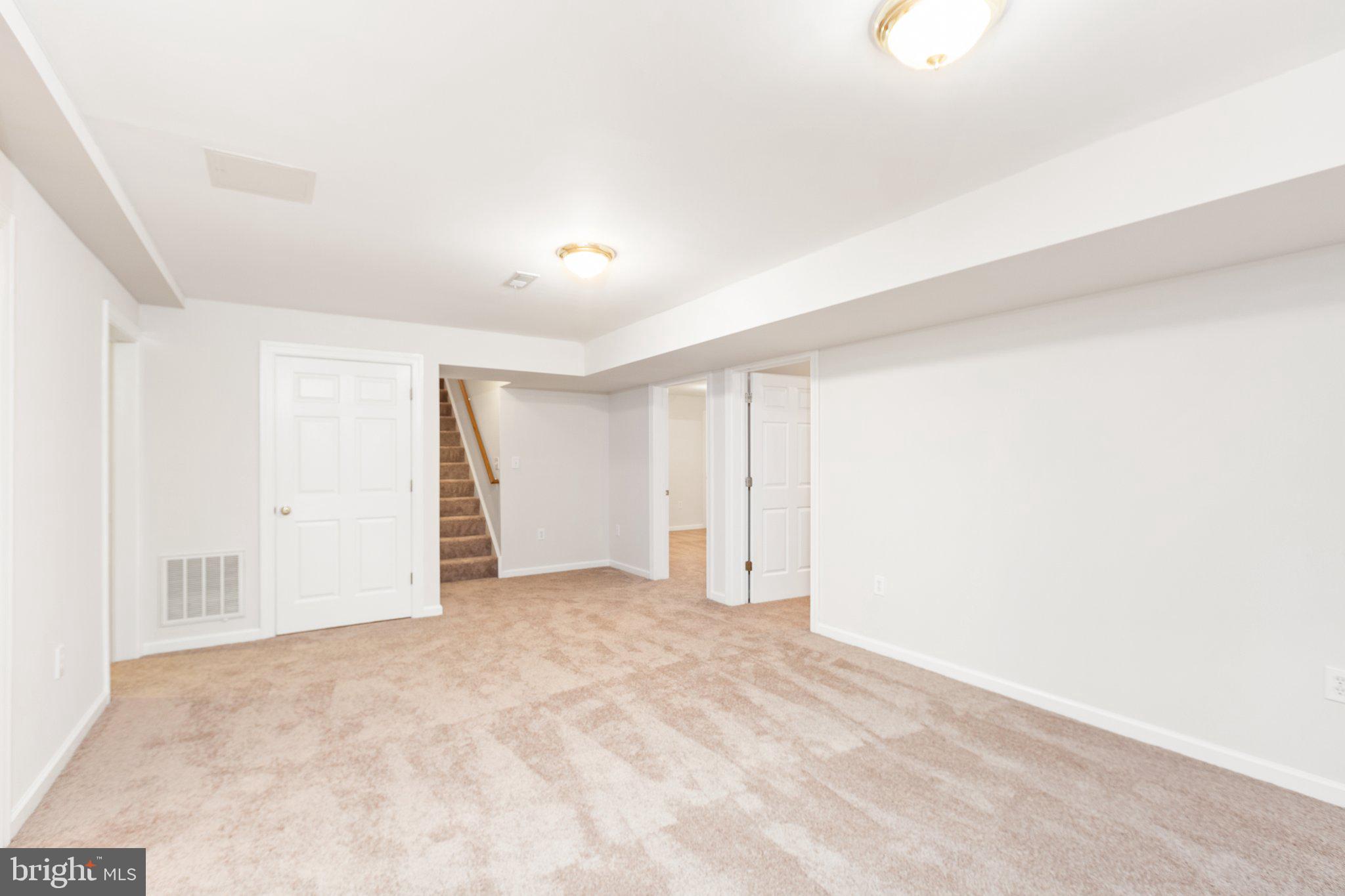 LEE'S HILL - Residential