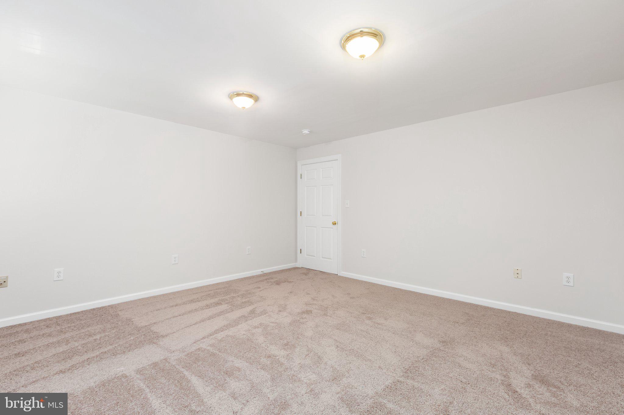 LEE'S HILL - Residential