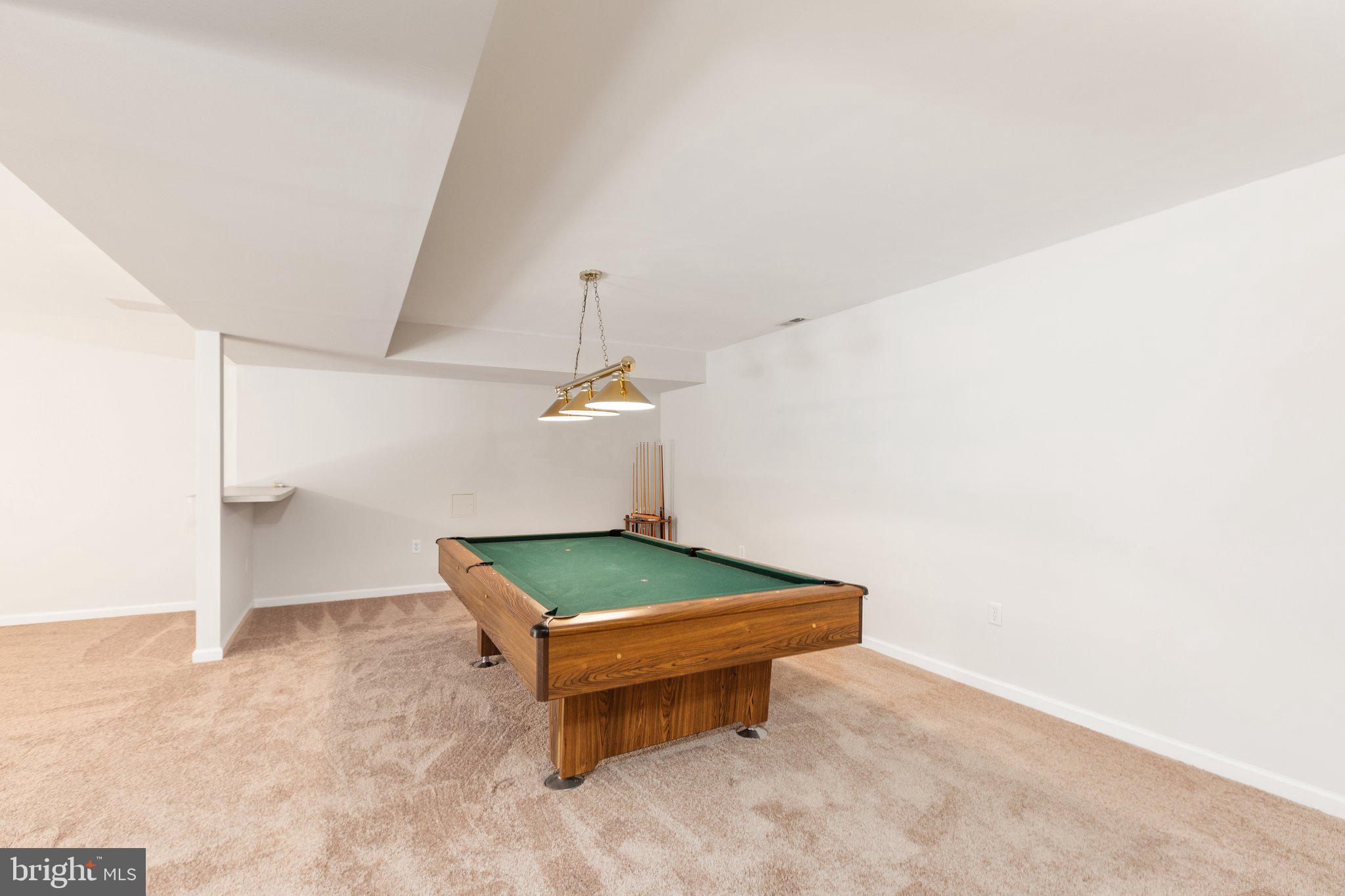 LEE'S HILL - Residential