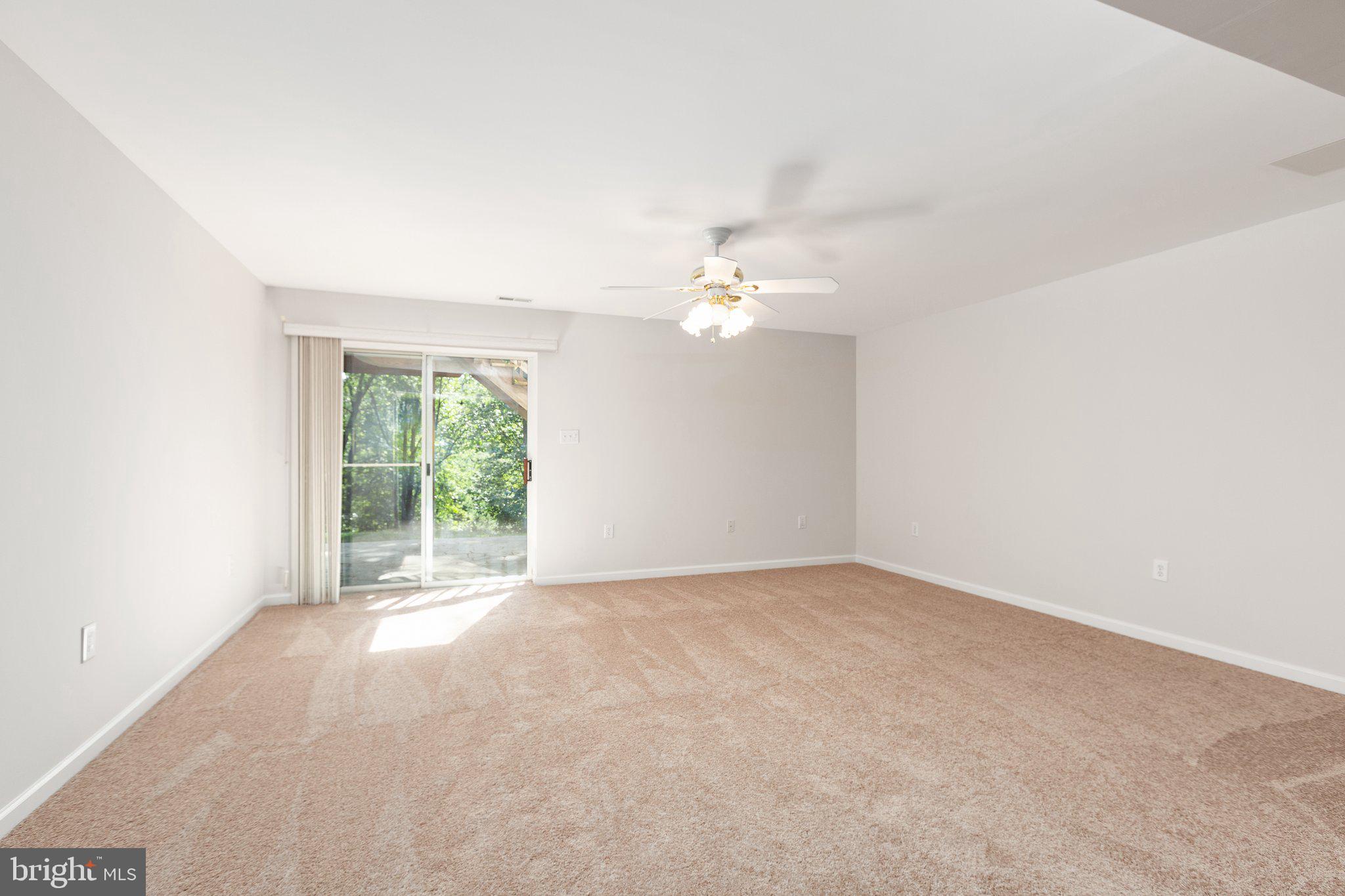 LEE'S HILL - Residential