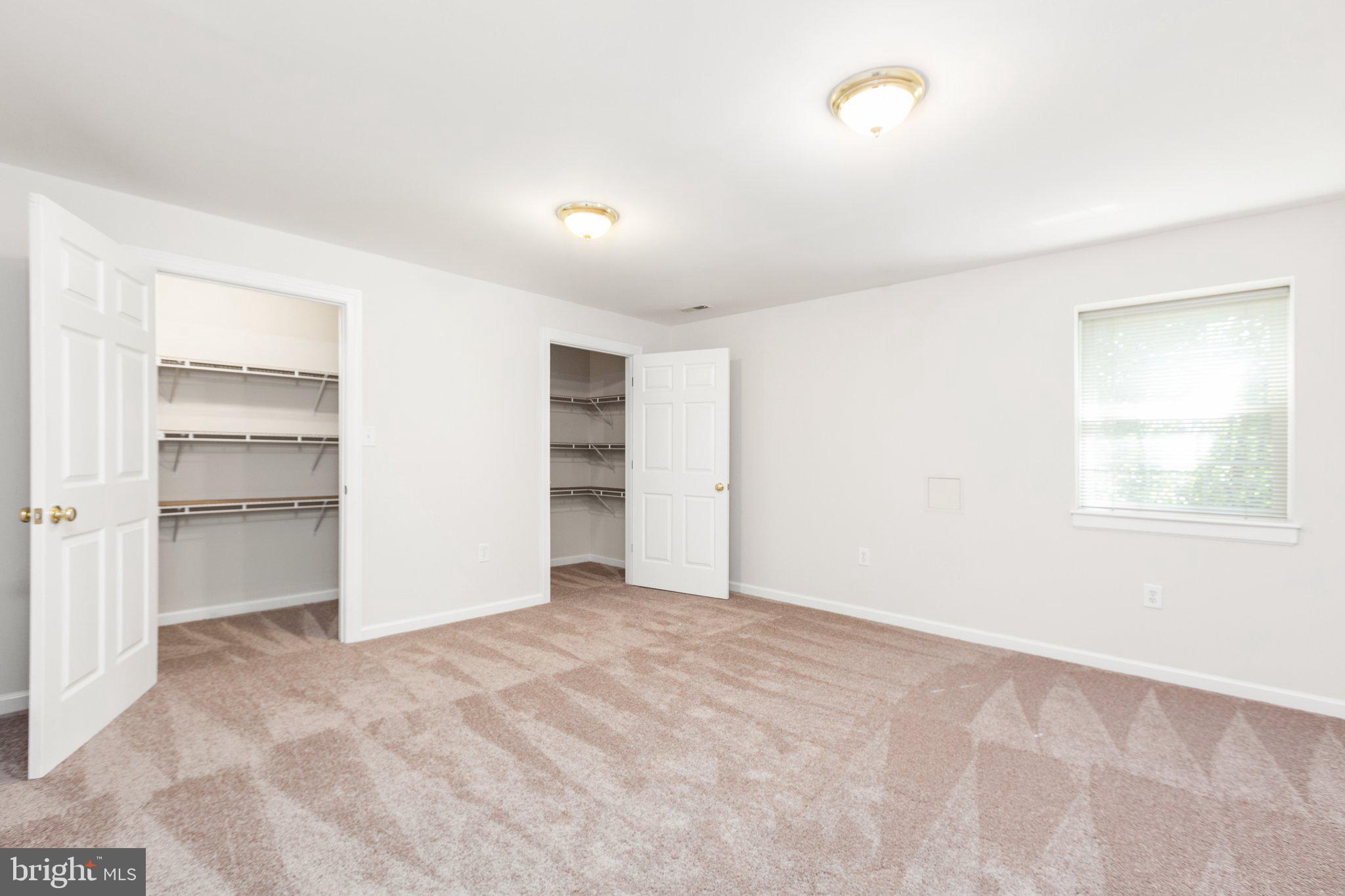 LEE'S HILL - Residential