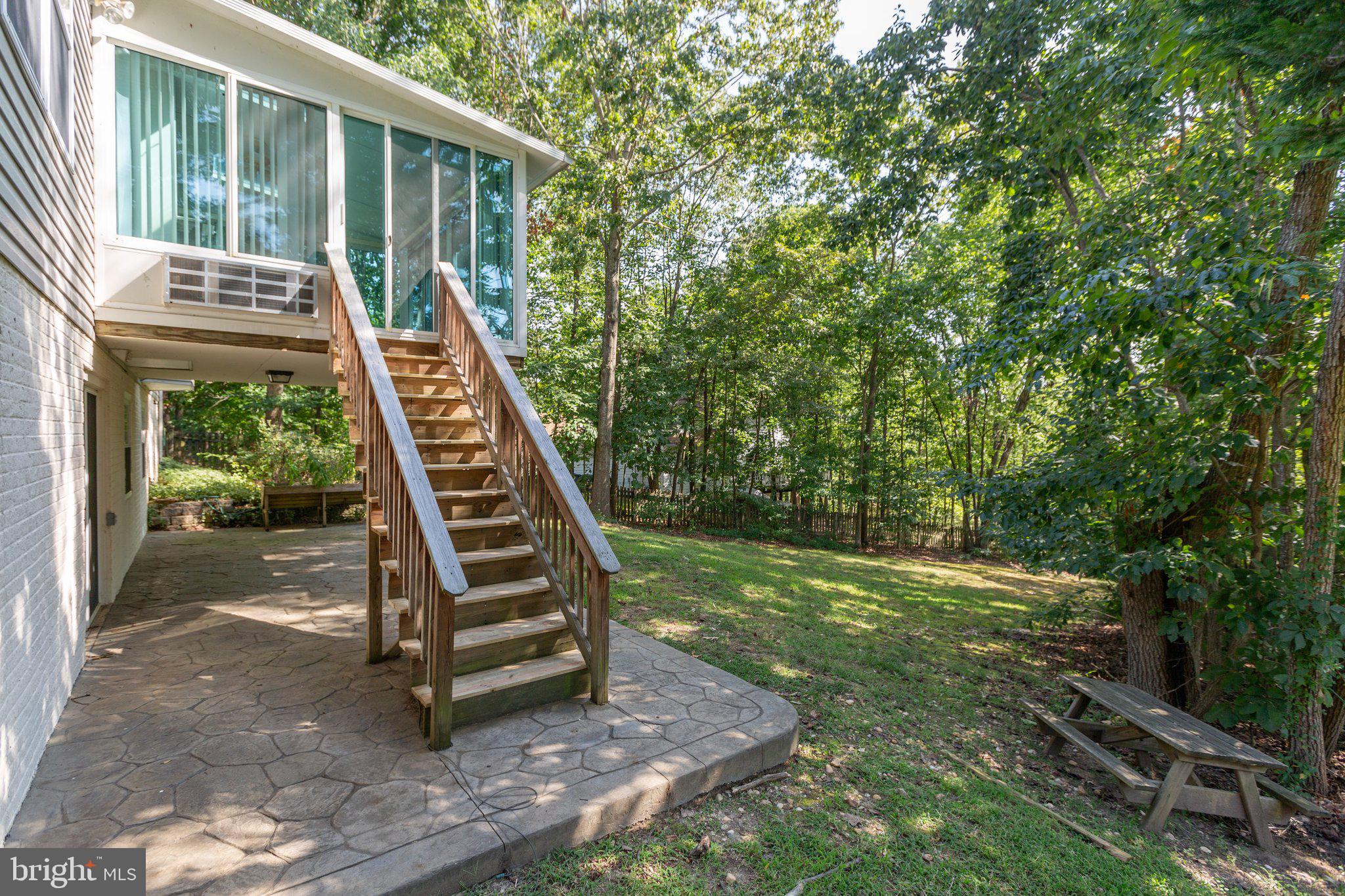 LEE'S HILL - Residential