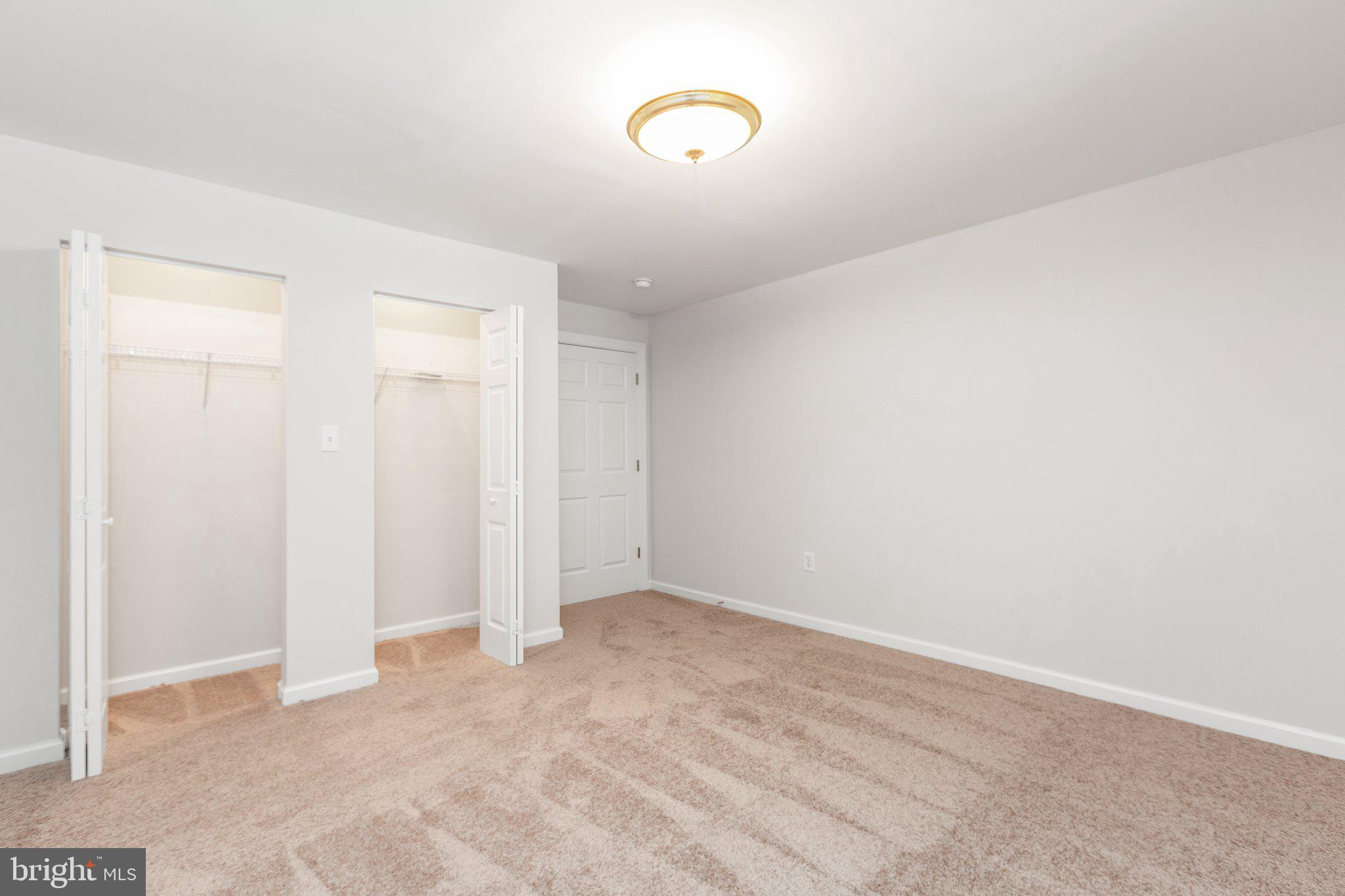 LEE'S HILL - Residential