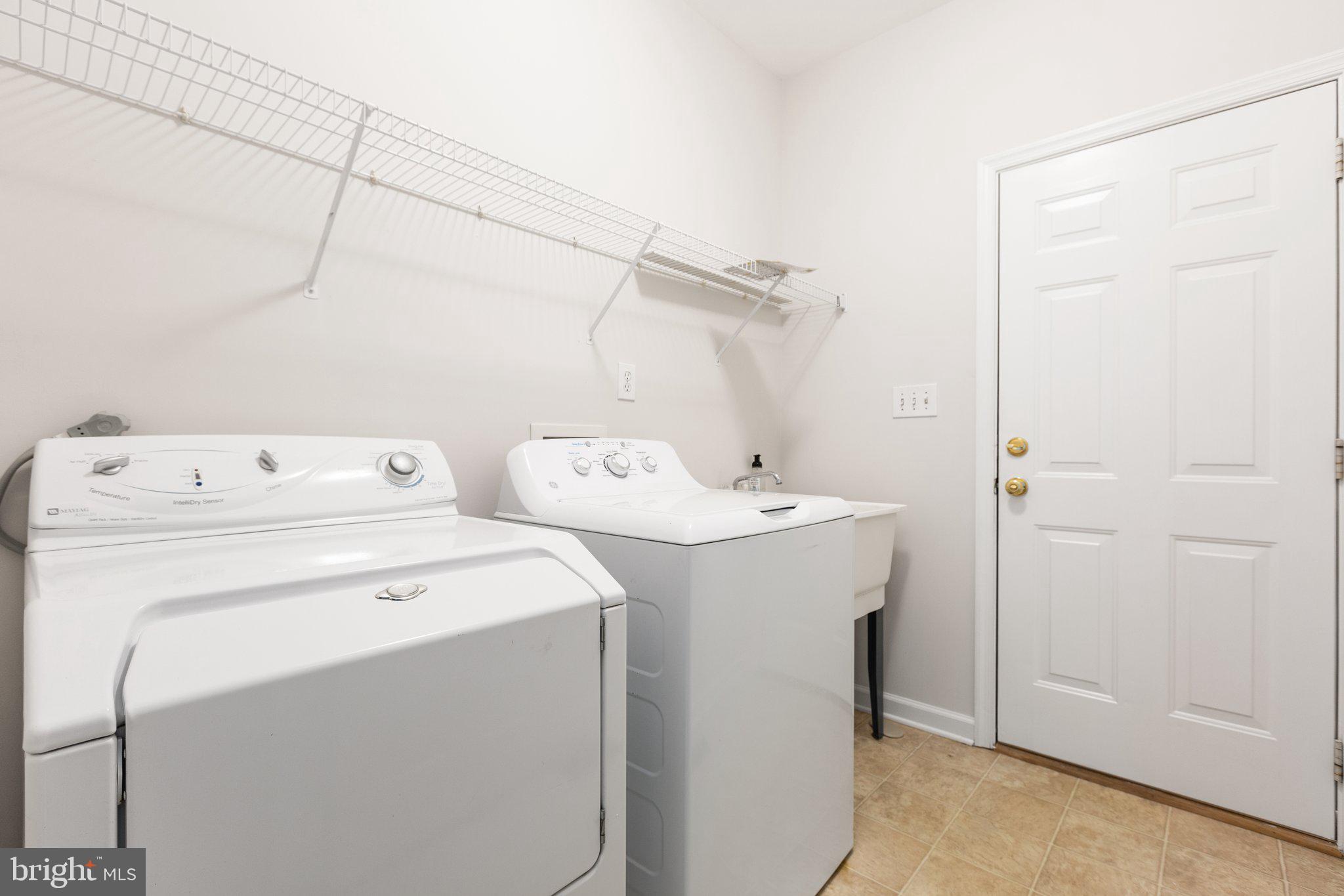 LEE'S HILL - Residential