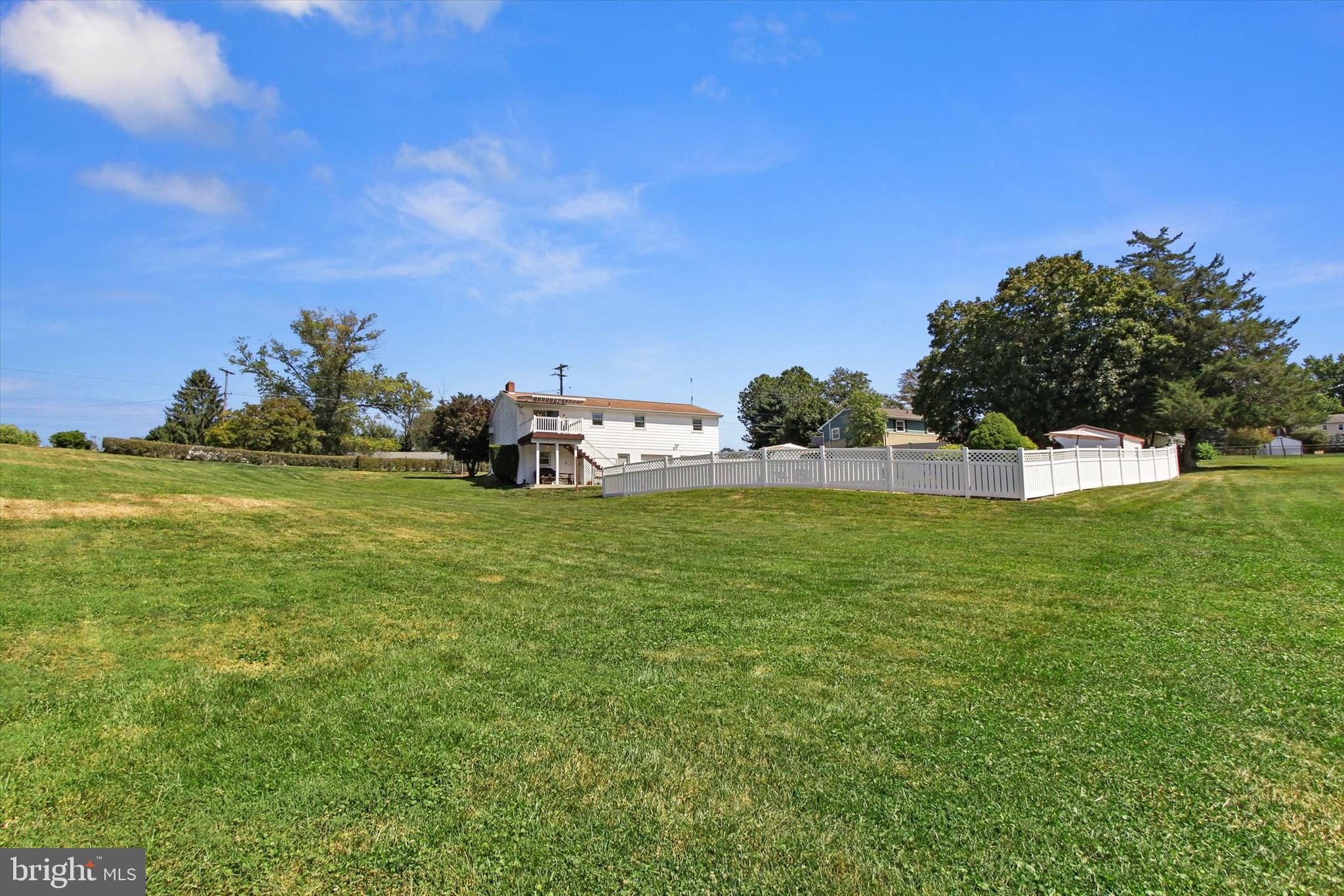 FOREST HILLS - Residential