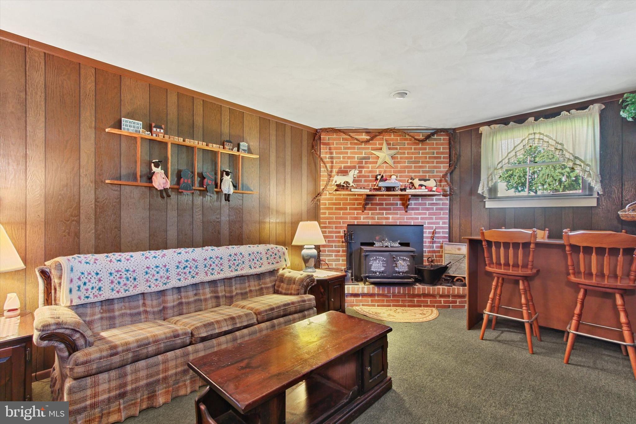 FOREST HILLS - Residential