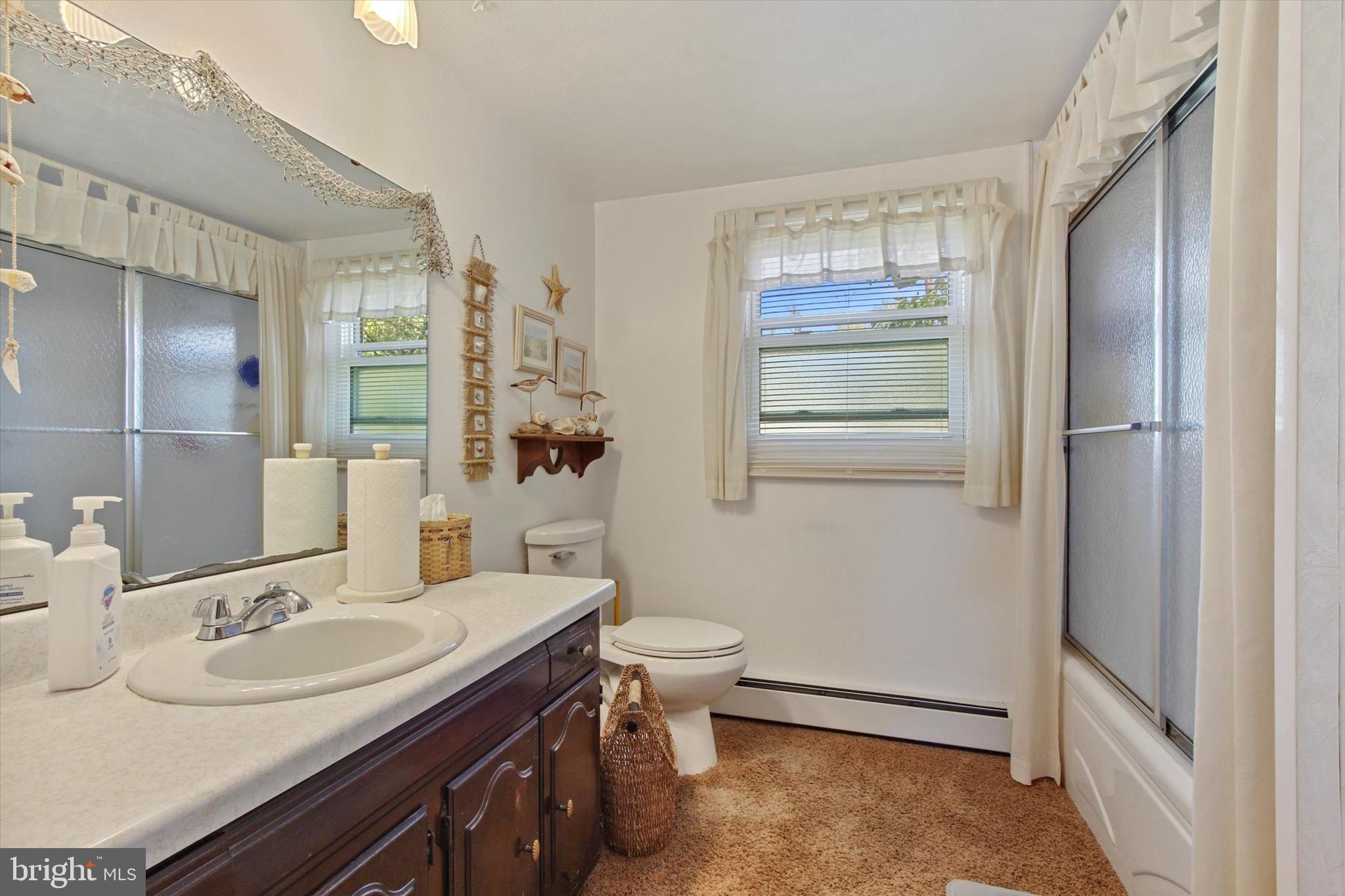 FOREST HILLS - Residential