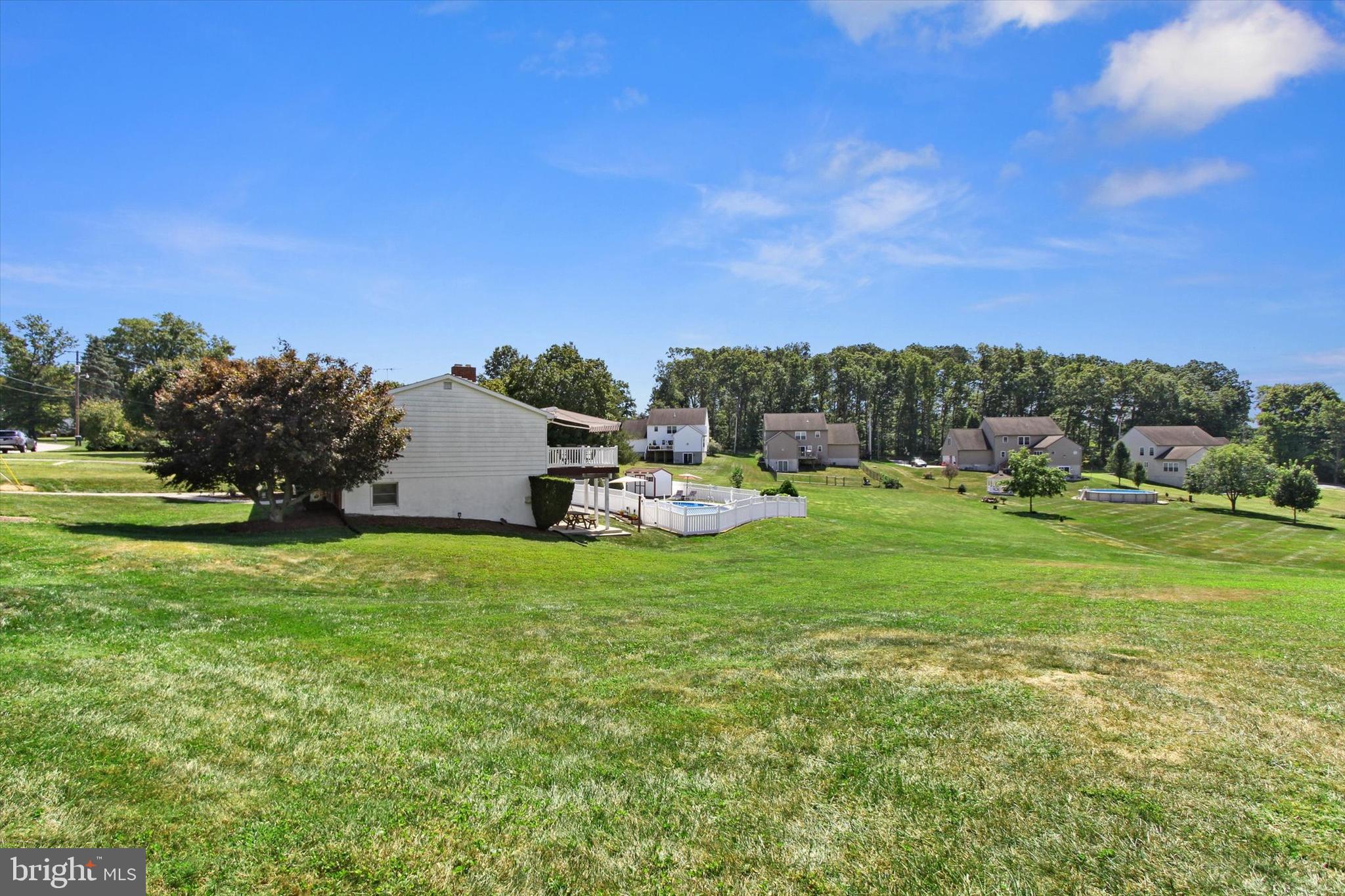 FOREST HILLS - Residential