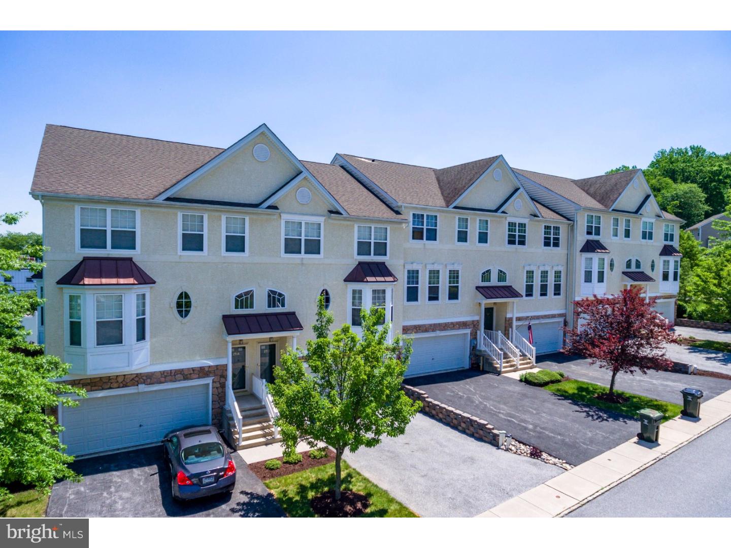 MEWS AT BAILEY STATION - Residential