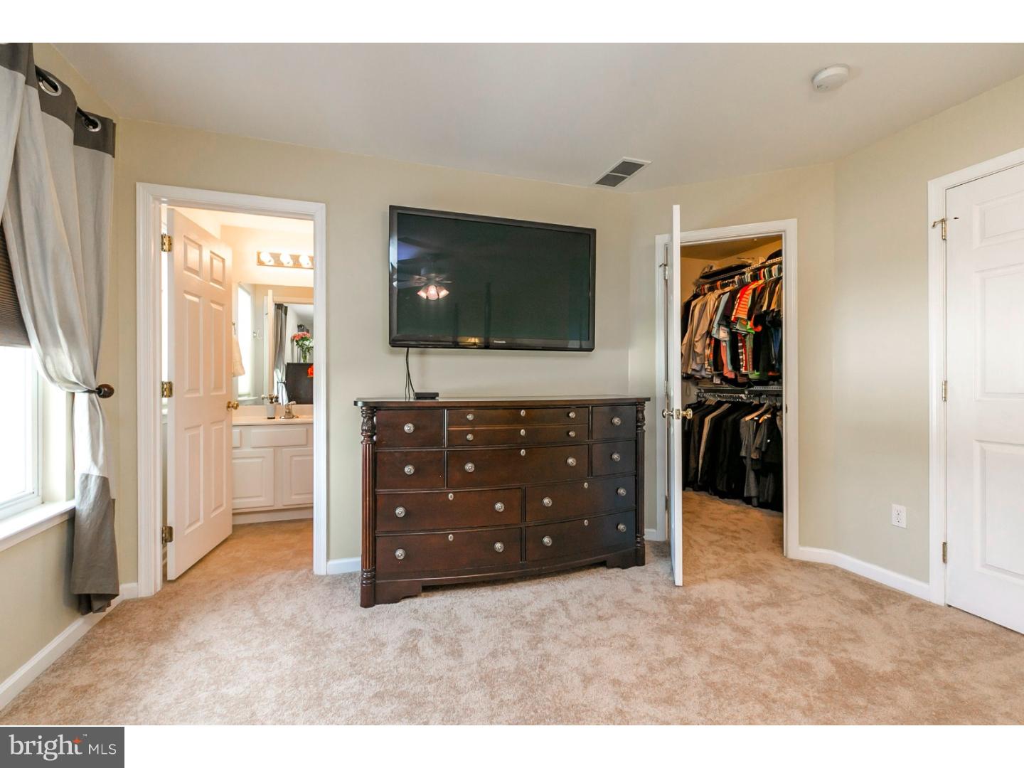 MEWS AT BAILEY STATION - Residential