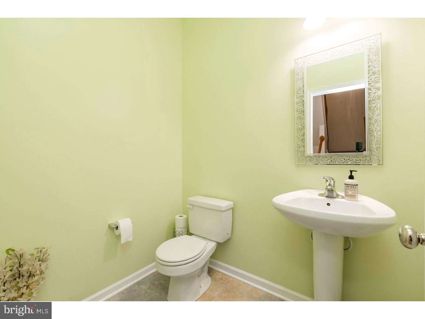 MEWS AT BAILEY STATION - Residential