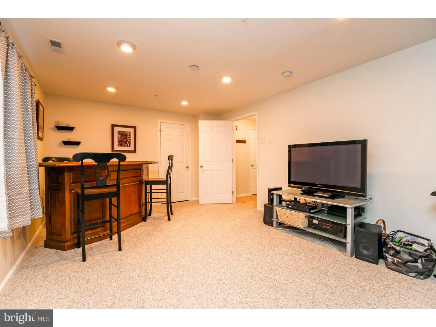 MEWS AT BAILEY STATION - Residential