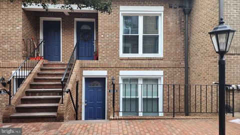 2113 N MONROE STREET N 4 ARLINGTON VA 22207