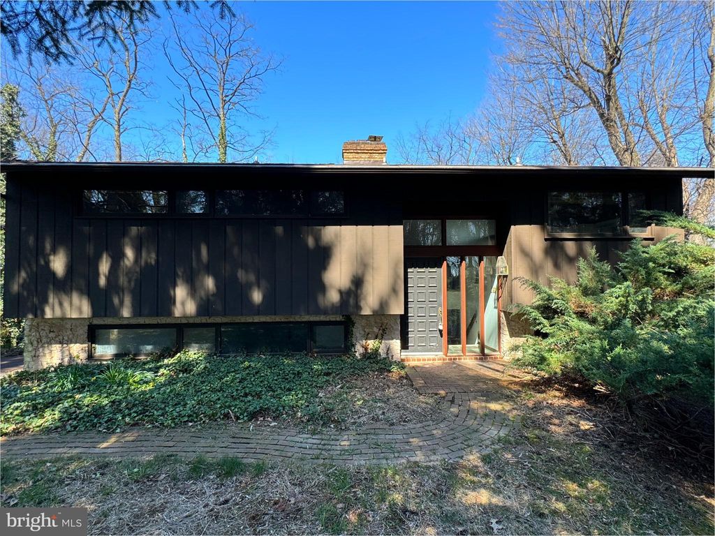 Photo of 1127 Ridge Road, Elizabethtown, PA 17022 (MLS # PALA2048724)