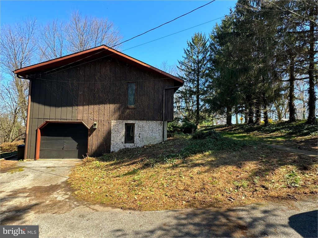 Photo of 1127 Ridge Road, Elizabethtown, PA 17022 (MLS # PALA2048724)