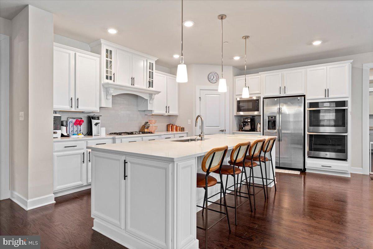 OAK CREEK CLUB - Residential Lease