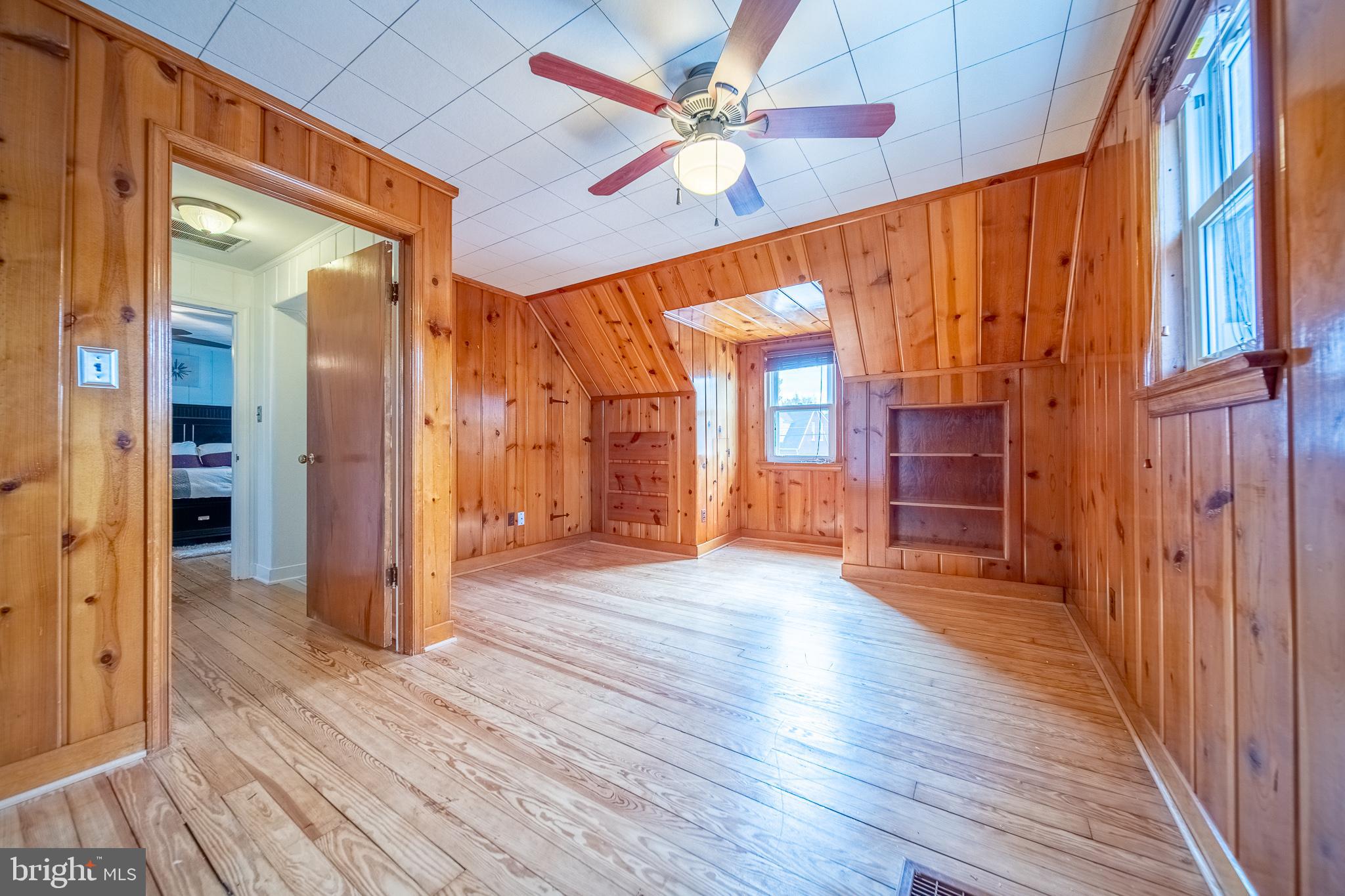 VALLEY VIEW - Residential